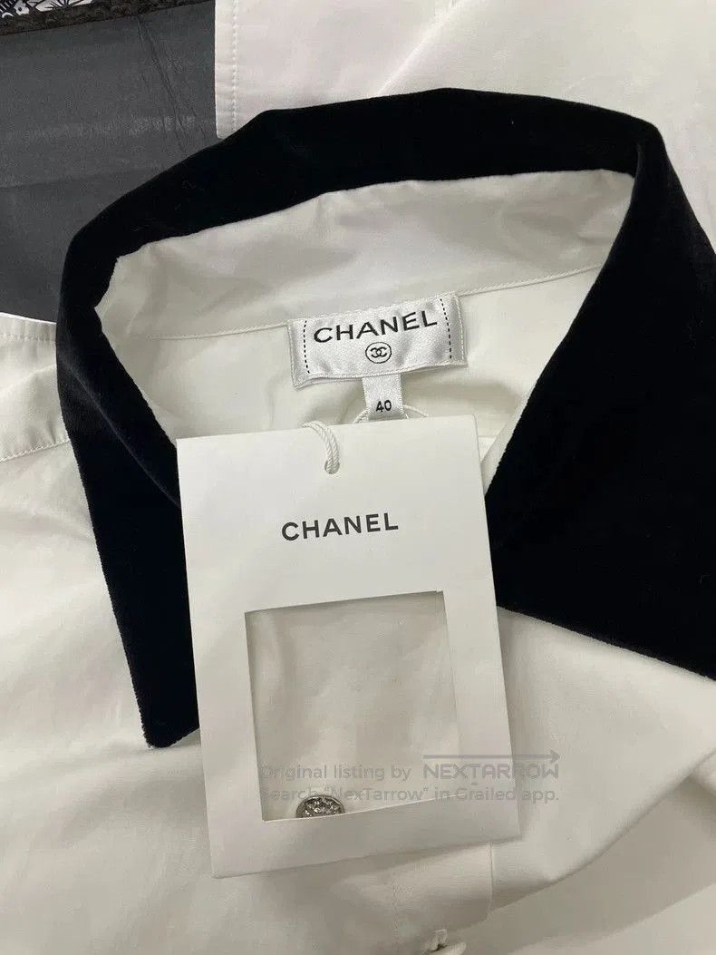 Chanel Chanel White Shirt Black Velvet Collar. Size US M / EU 48-50 / 2 - 4 Thumbnail