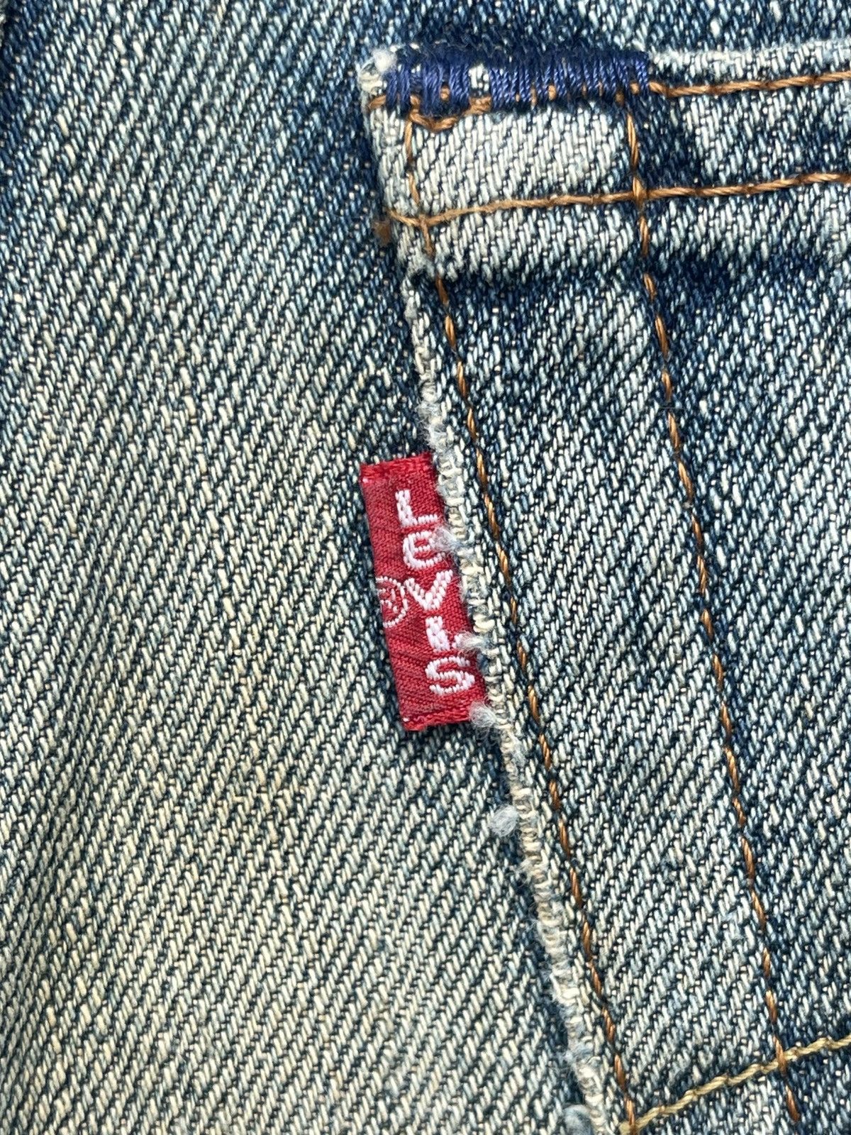 Levi's Levi’s 502 Made in Japan Dark Wash Distressed Thrashed Denim Size US 31 - 15 Thumbnail
