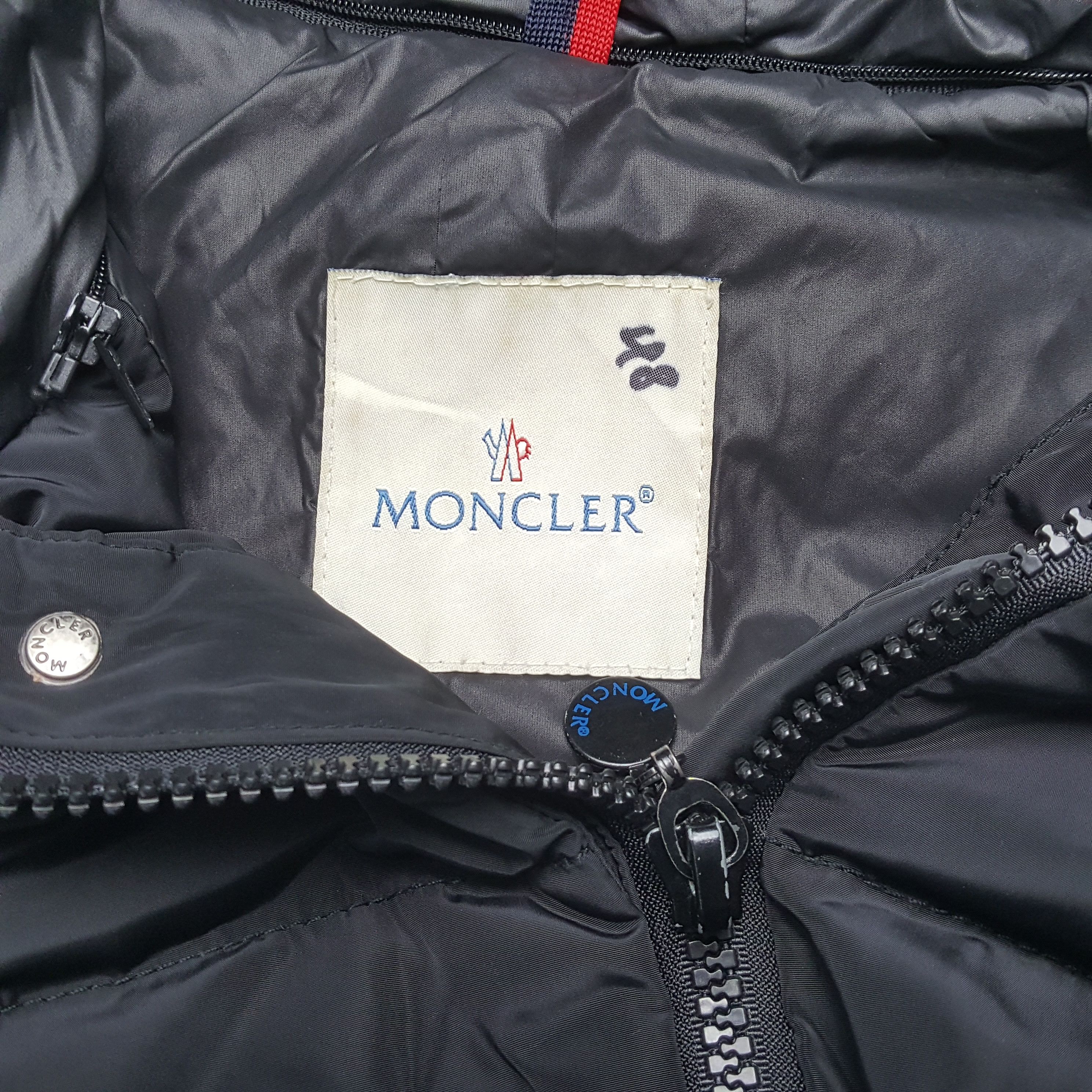 Vintage Moncler Puffer Jacket With Hoodie RR1 Size US S / EU 44-46 / 1 - 4 Thumbnail