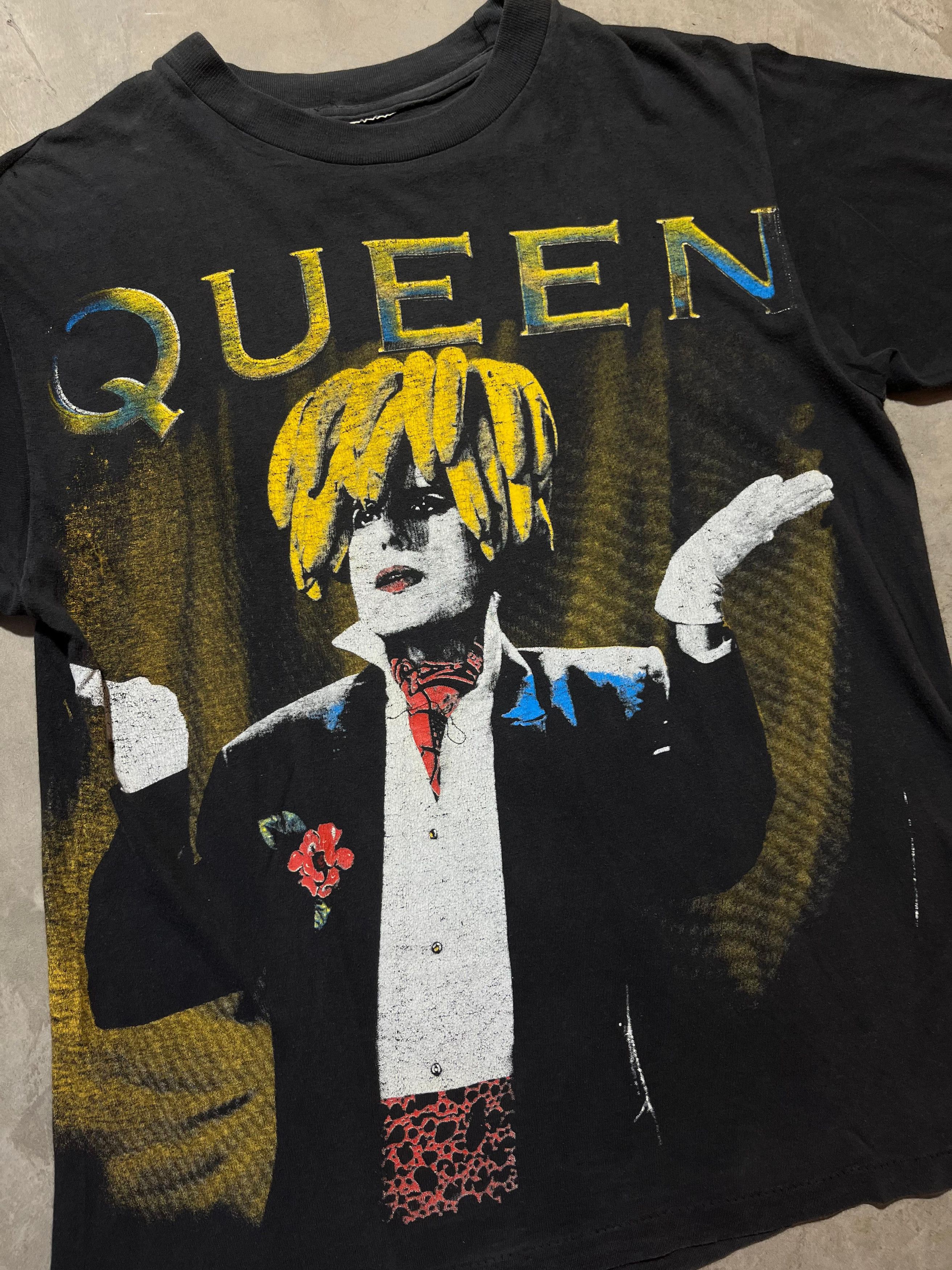 Vintage Vintage 90s Queen Single Stitch T-Shirt Size US M / EU 48-50 / 2 - 3 Thumbnail