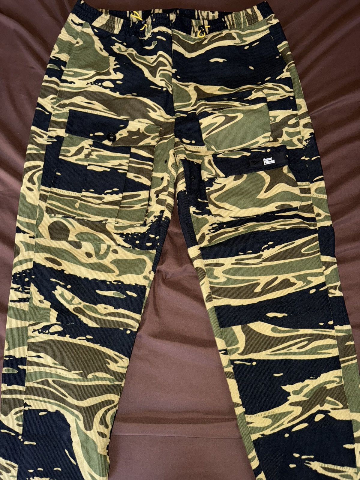 Paper Planes Paper planes corduroy camo cargo pants Size US 36 / EU 52 - 1 Thumbnail