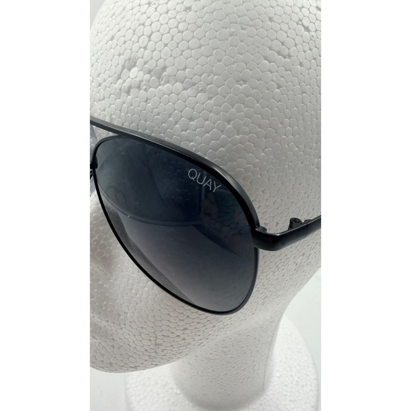 Other Unisex Quay Australia Sunglasses Size ONE SIZE - 2 Thumbnail