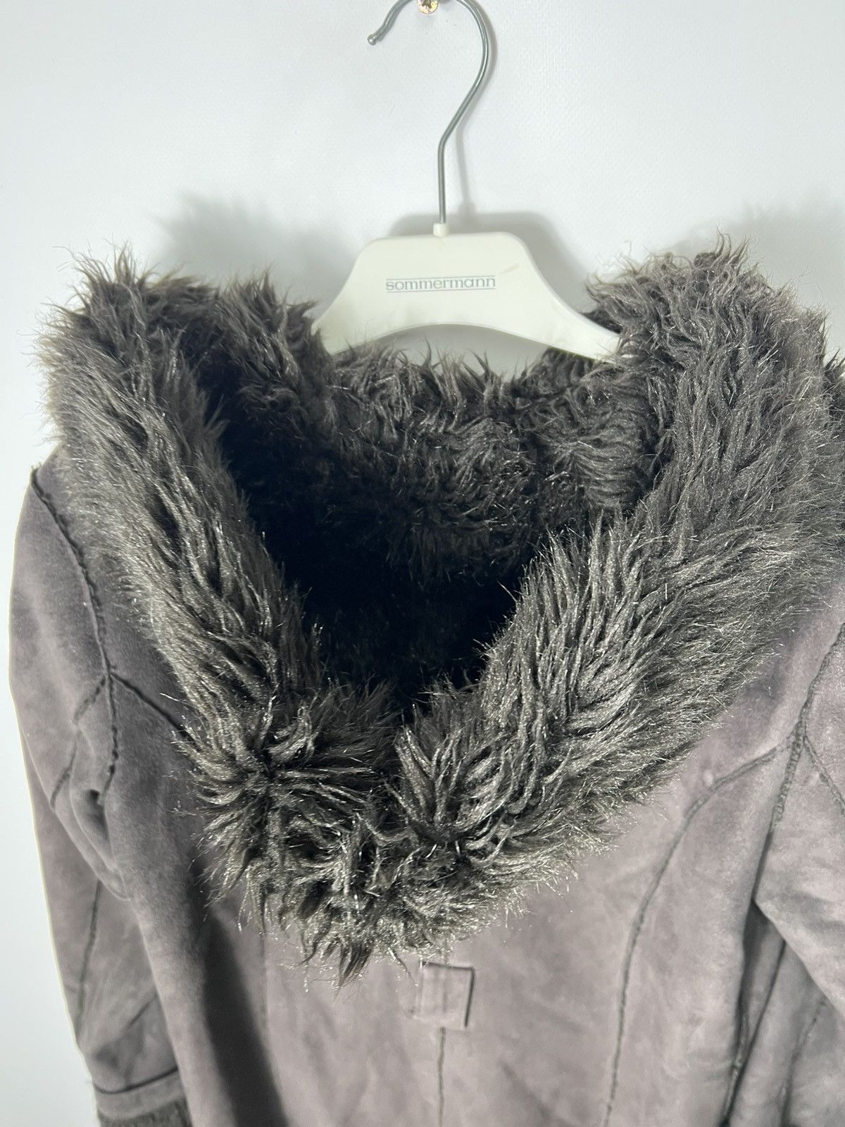 Giorgio Armani Vintage streetwear Y2k Armani Jeans Faux Fur Coat Jacket Size M / US 6-8 / IT 42-44 - 13 Thumbnail