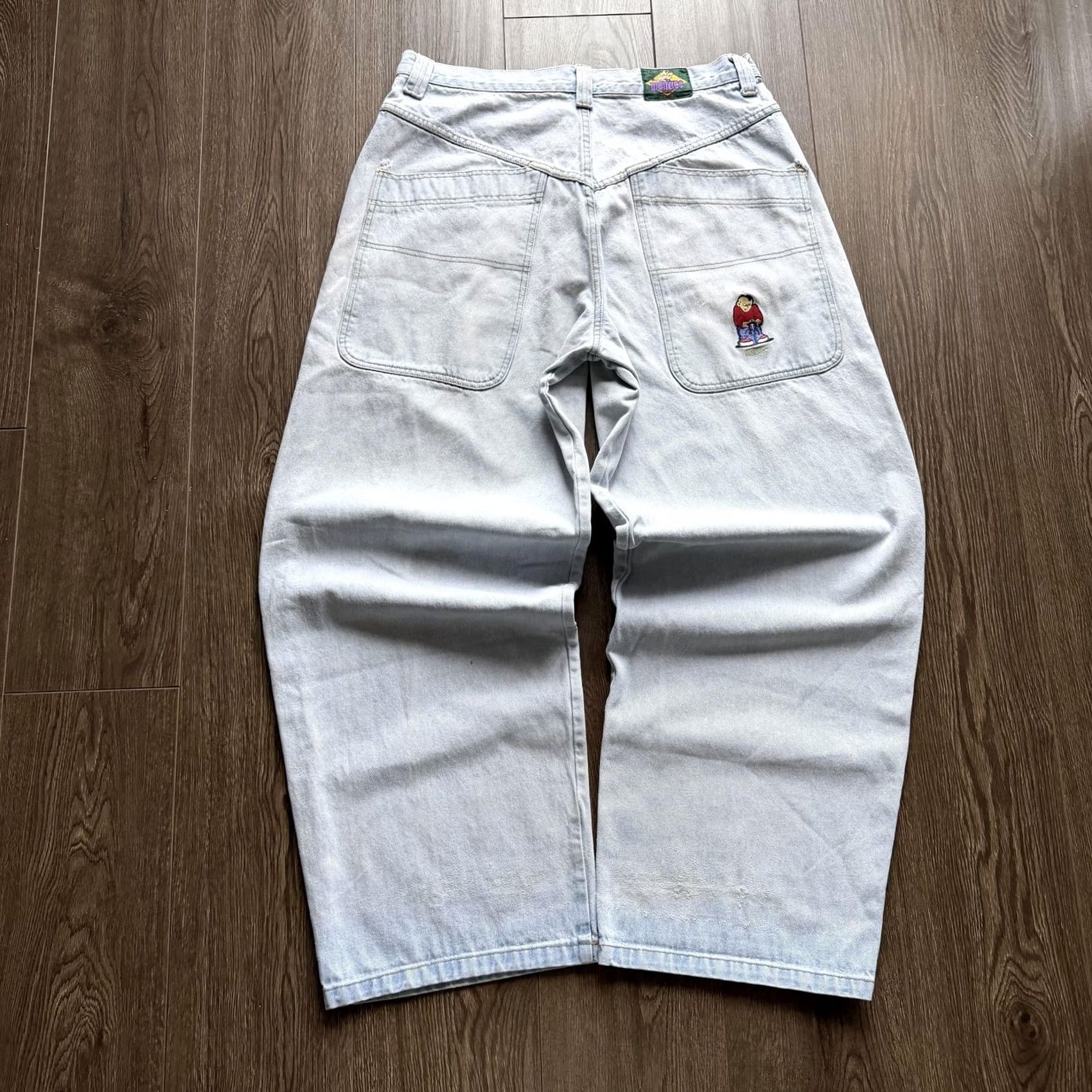 Vintage Menace Y2K Baggy Jeans 38x35 Light Wash Wide-Leg Denim Cartoon Embroidered Jeans Men Wearing Casual Streetwear Mens Size US 38 / EU 54 - 3 Thumbnail