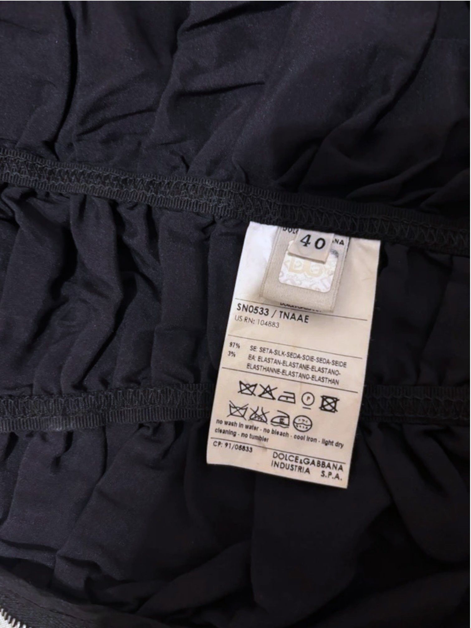 Dolce & Gabbana D&G Black Ruched Silk Bodycon Dress, Early 2000s Size M / US 6-8 / IT 42-44 - 4 Thumbnail