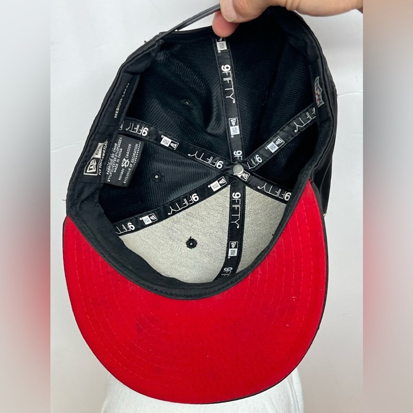 New Era Atlanta Falcons NFL New Era 9Fifty Hat Satin Snapback RARE Size ONE SIZE - 5 Thumbnail
