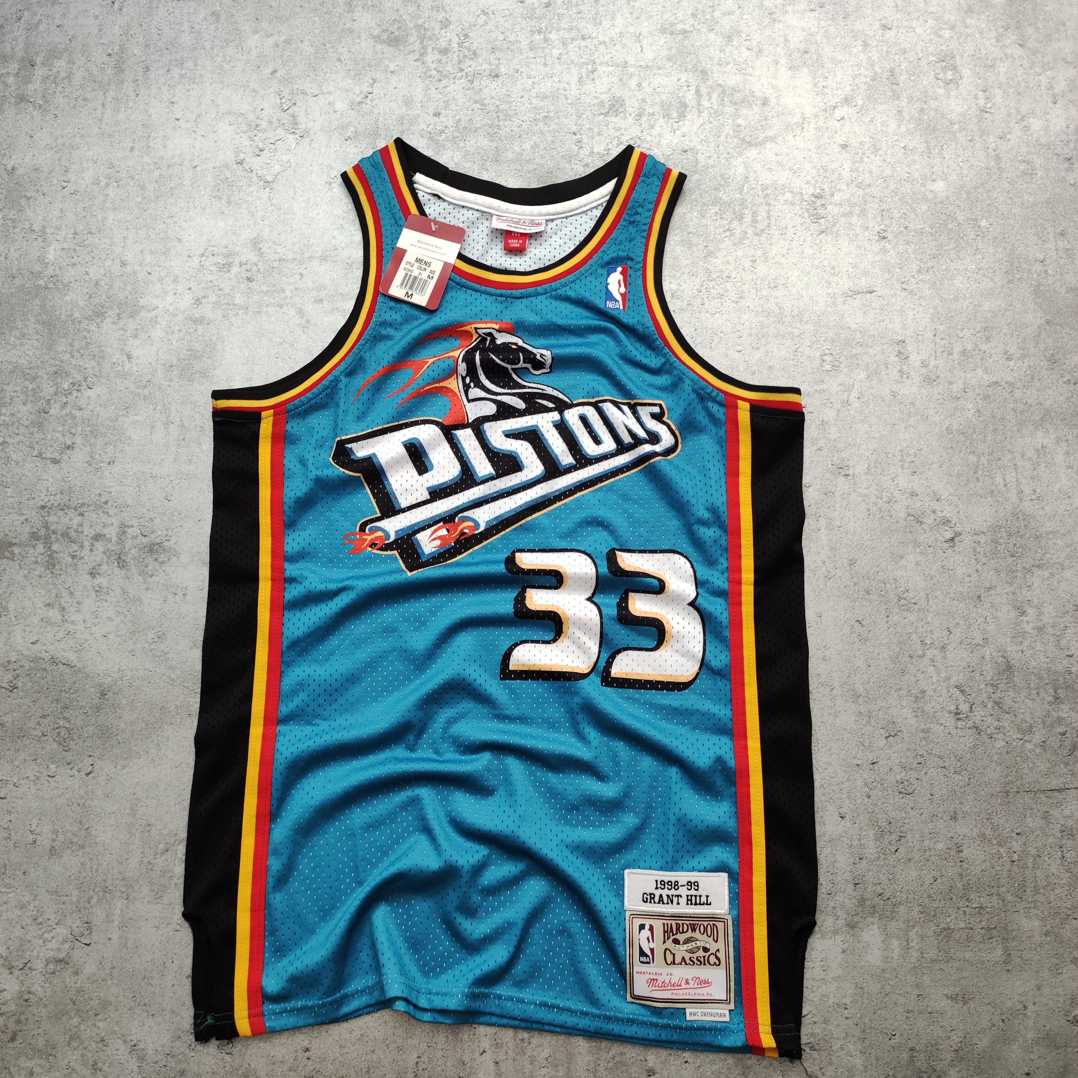 Mitchell & Ness × NBA RARE Mitchell & Ness #33 Pistons 98/99 Grant Hill Jersey Size US M / EU 48-50 / 2 - 3 Thumbnail