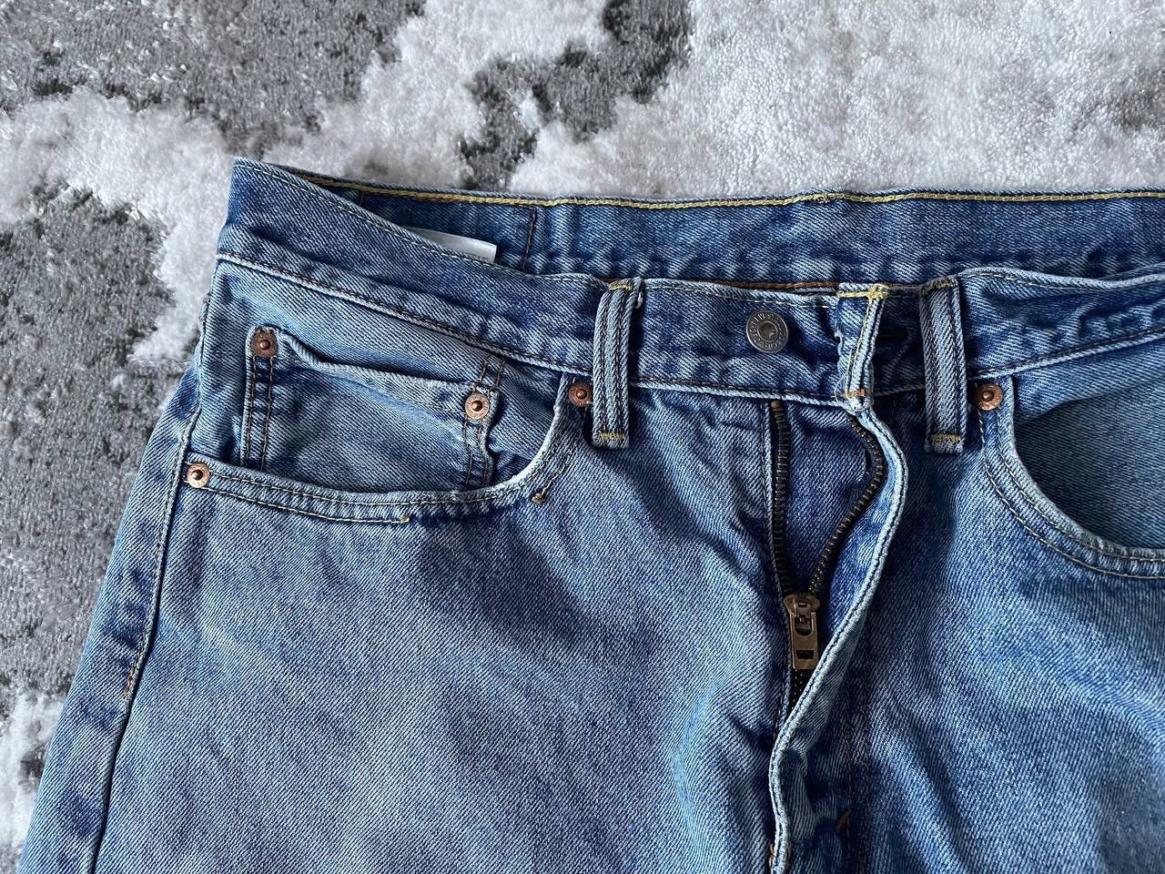 Levi's Vintage Clothing Vintage Levi’s 505 Washed Blue Denim Jeans Pants Y2K Rare Size US 33 - 5 Thumbnail