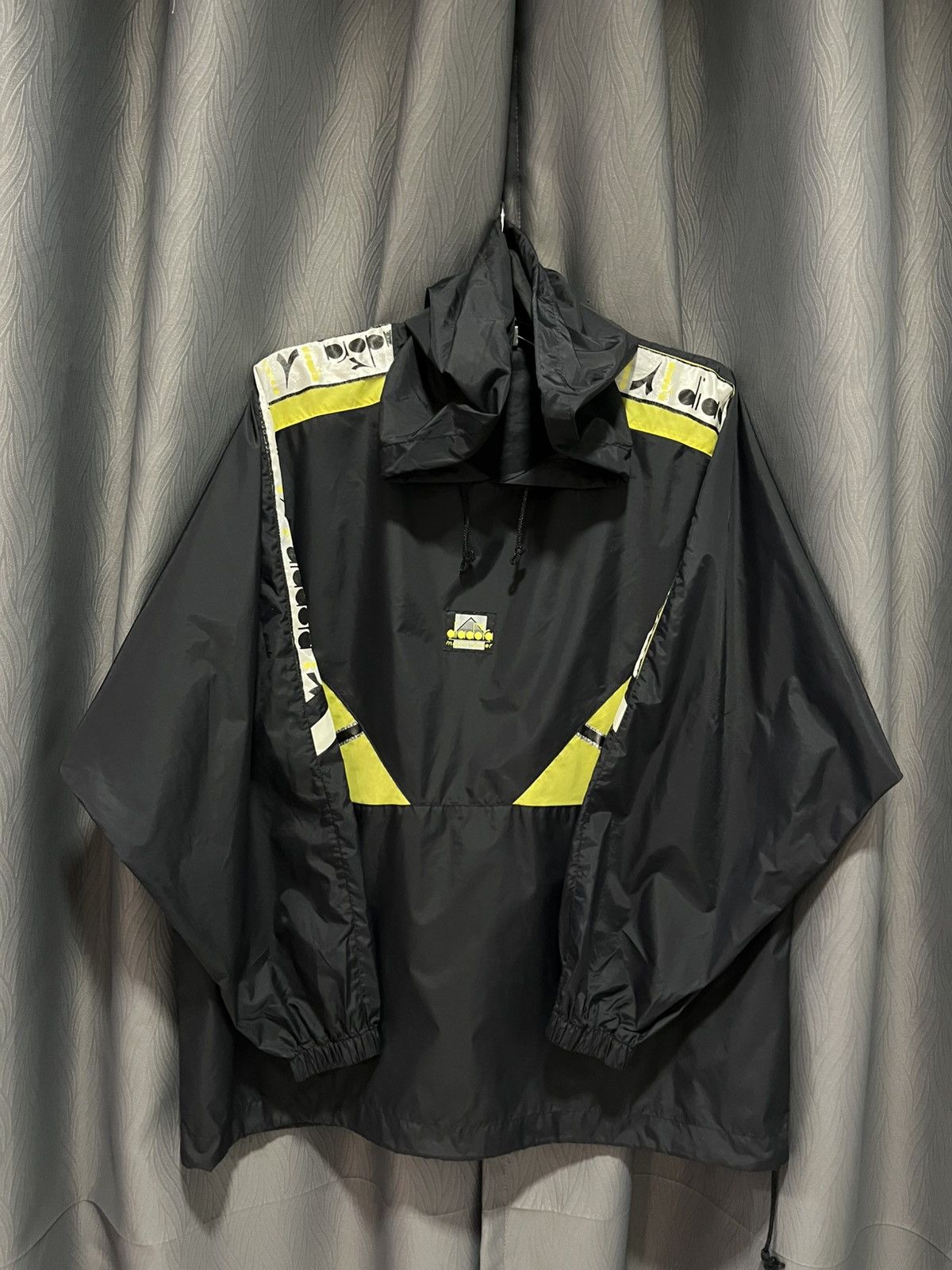 Diadora × Vintage Diadora Pullover Hoodie Big Logo Windbreaker 90s Size US XL / EU 56 / 4 - 1 Thumbnail