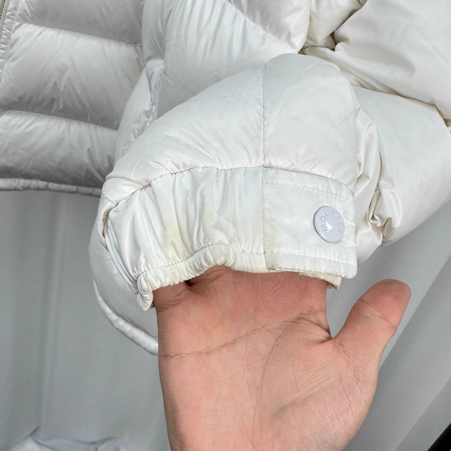 Moncler Moncler Maya Embroidered Logo Puffer 6 Size 3XL / US 20-22 - 6 Thumbnail