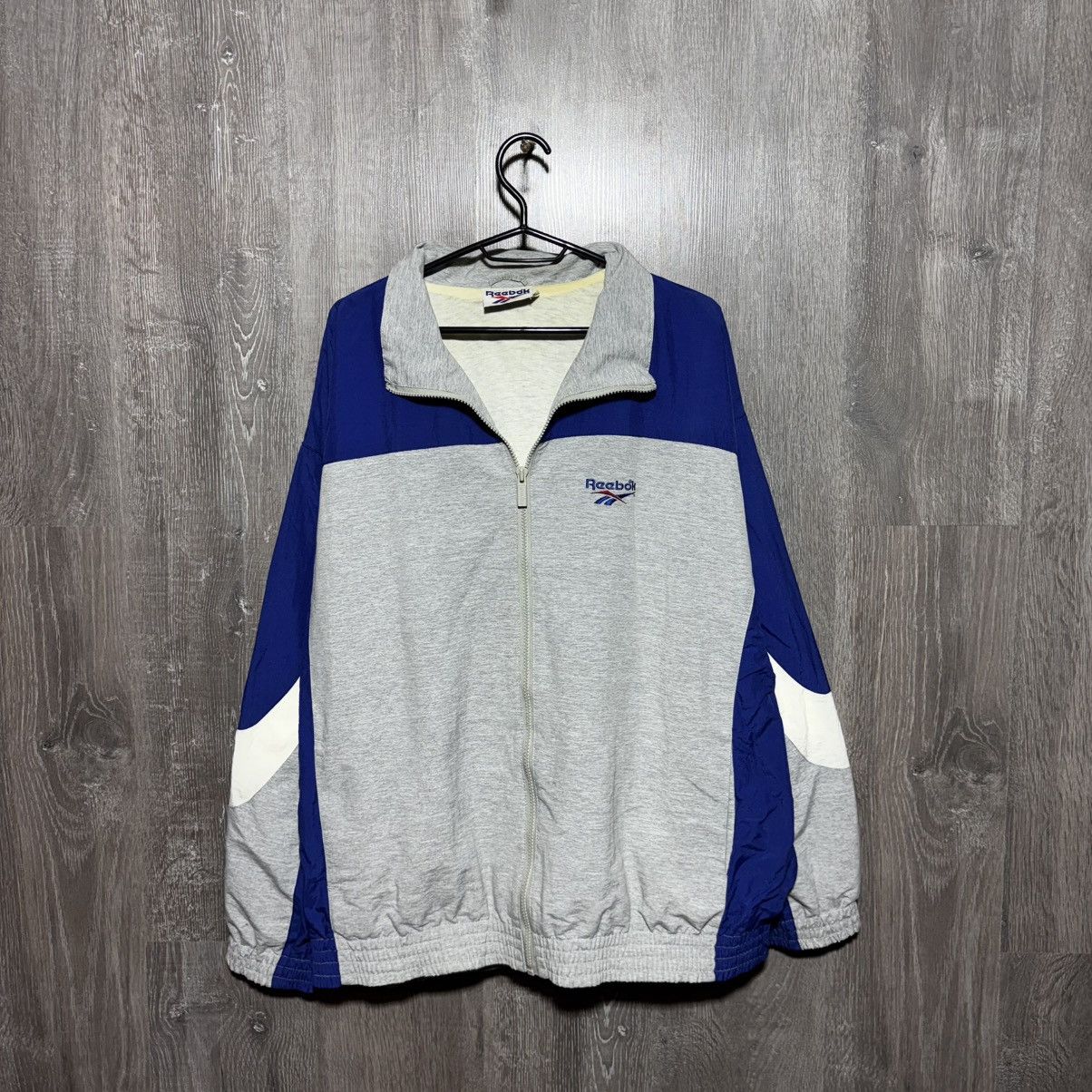 Reebok Vintage Reebok Logo Nylon Track Jacket Size Large 80s Size US L / EU 52-54 / 3 - 1 Thumbnail
