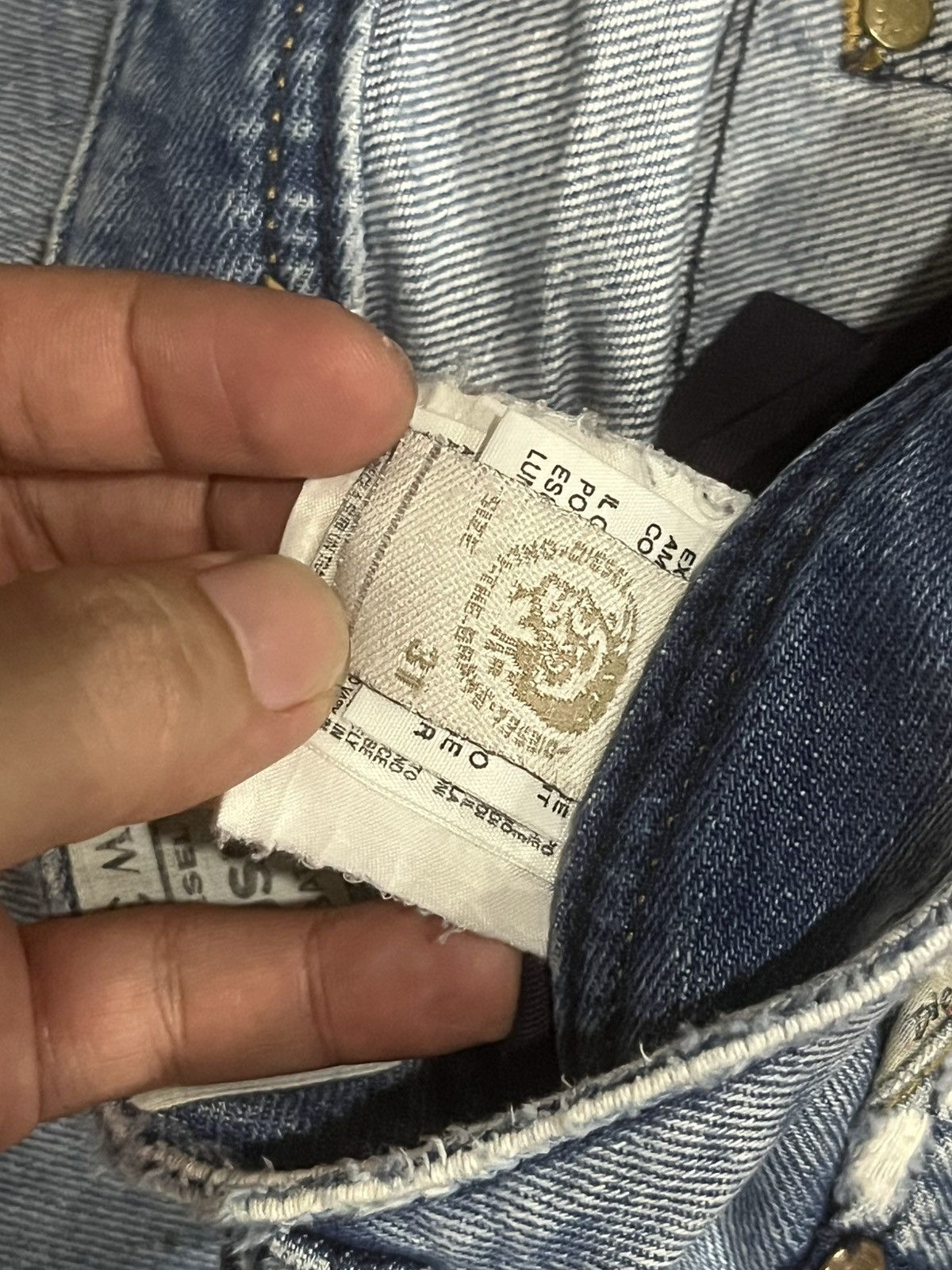 Diesel Vintage Diesel “Busky” Distressed Paint Splat Loose Fit Jean Size US 31 - 20 Thumbnail