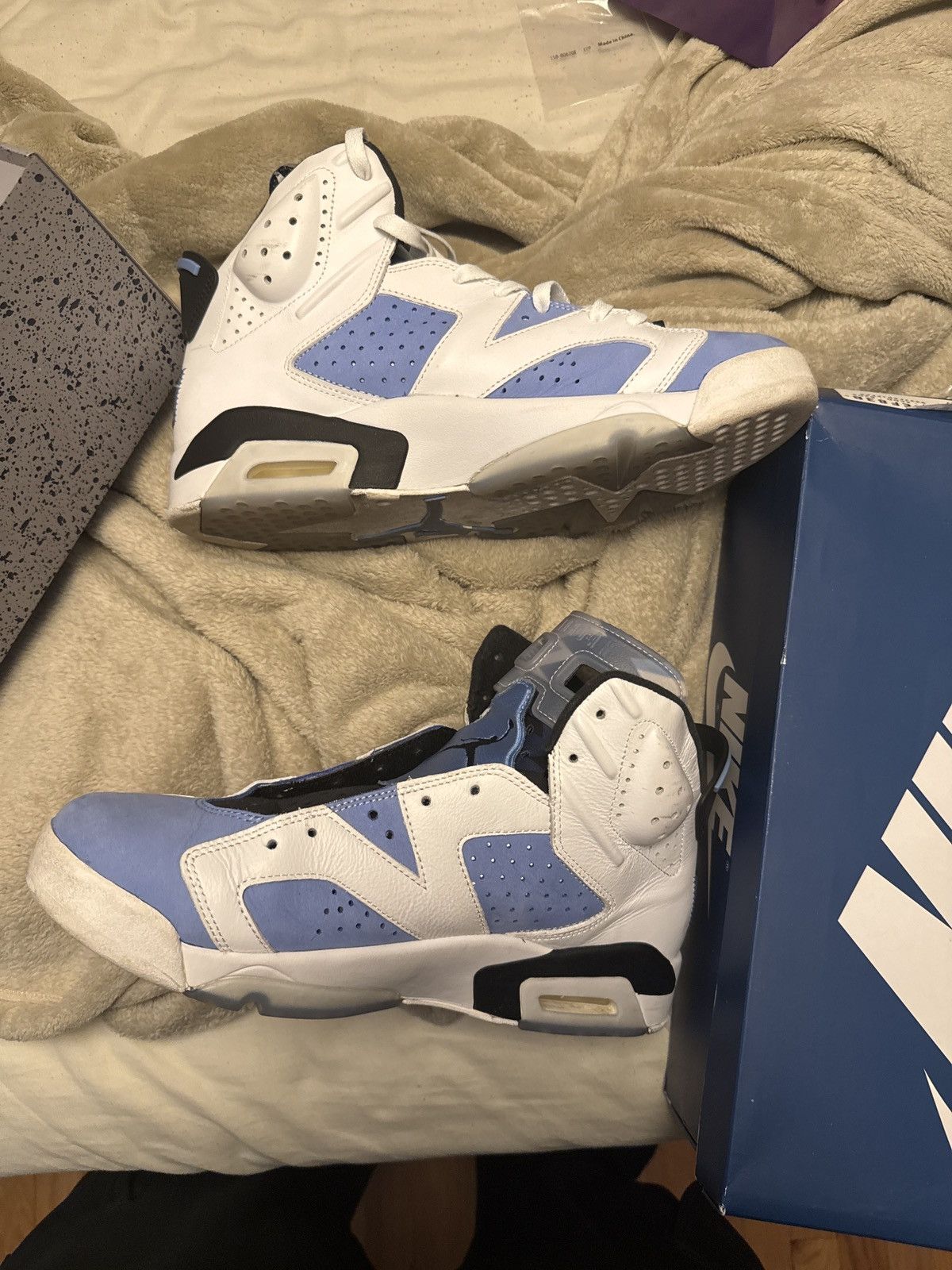 Jordan Brand Jordan 6 UNC SZ 12 Size US 12 / EU 45 - 2 Thumbnail