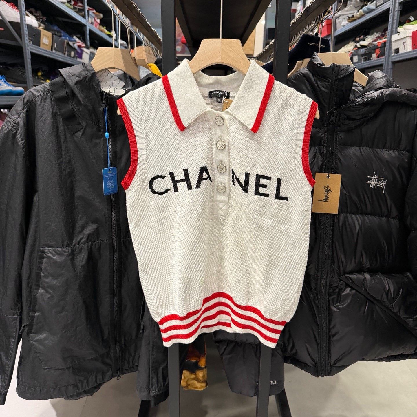 Chanel Chanel Beach Collection Red White Knit Polo Size XS / US 0-2 / IT 36-38 - 1 Thumbnail