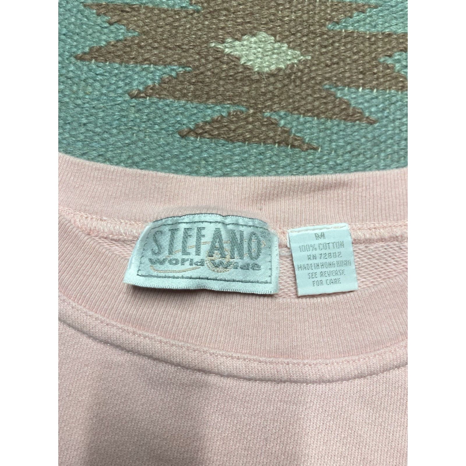 Vintage VINTAGE Stefano Aztec Sweatshirt Crew Neck Women’s Medium Pink Pullover Cropped Boxy 80s Size M / US 6-8 / IT 42-44 - 3 Thumbnail