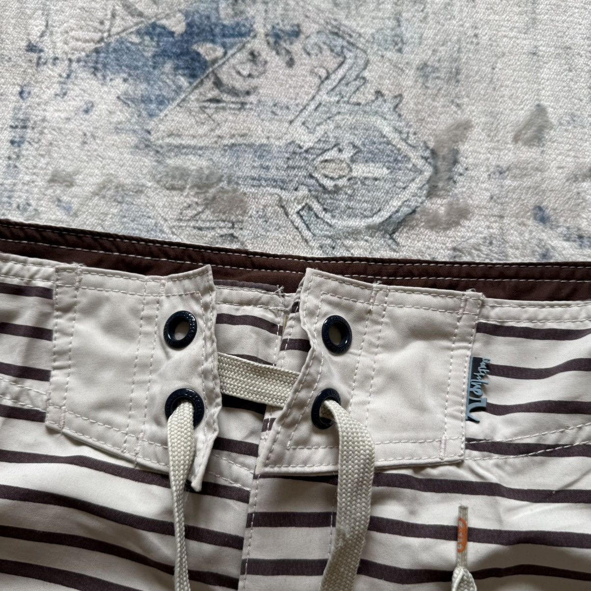 Quiksilver 📌 Vintage Y2K Quiksilver Surfing BoardShorts Embroidered Size US 36 / EU 52 - 9 Thumbnail