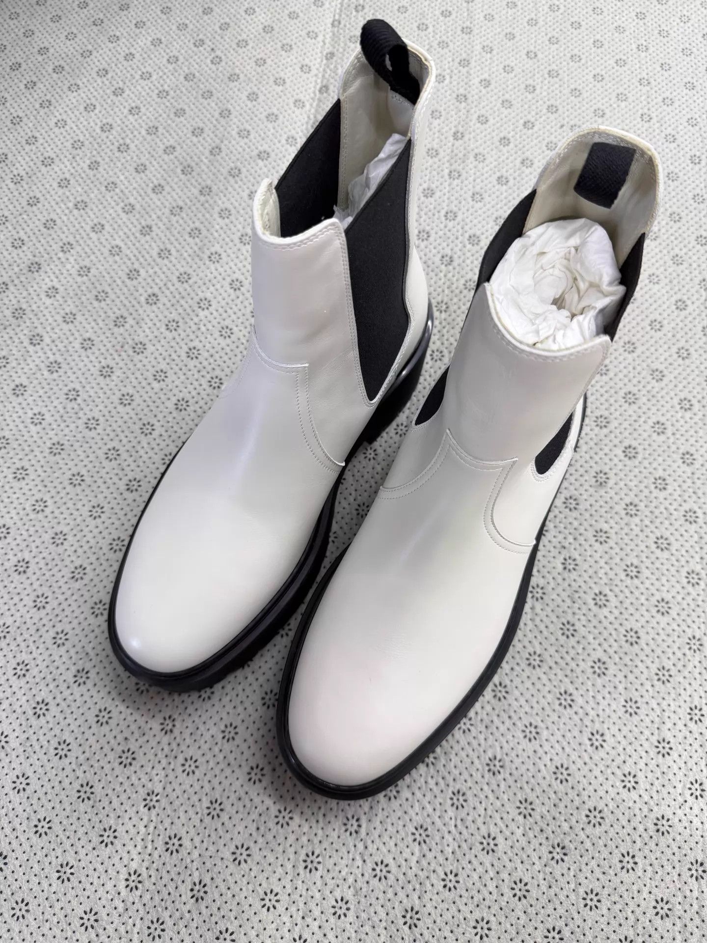 Hermes Hermes New Black White Colorblock Chelsea Boot EU38 Size US 7.5 / IT 37.5 - 5 Thumbnail