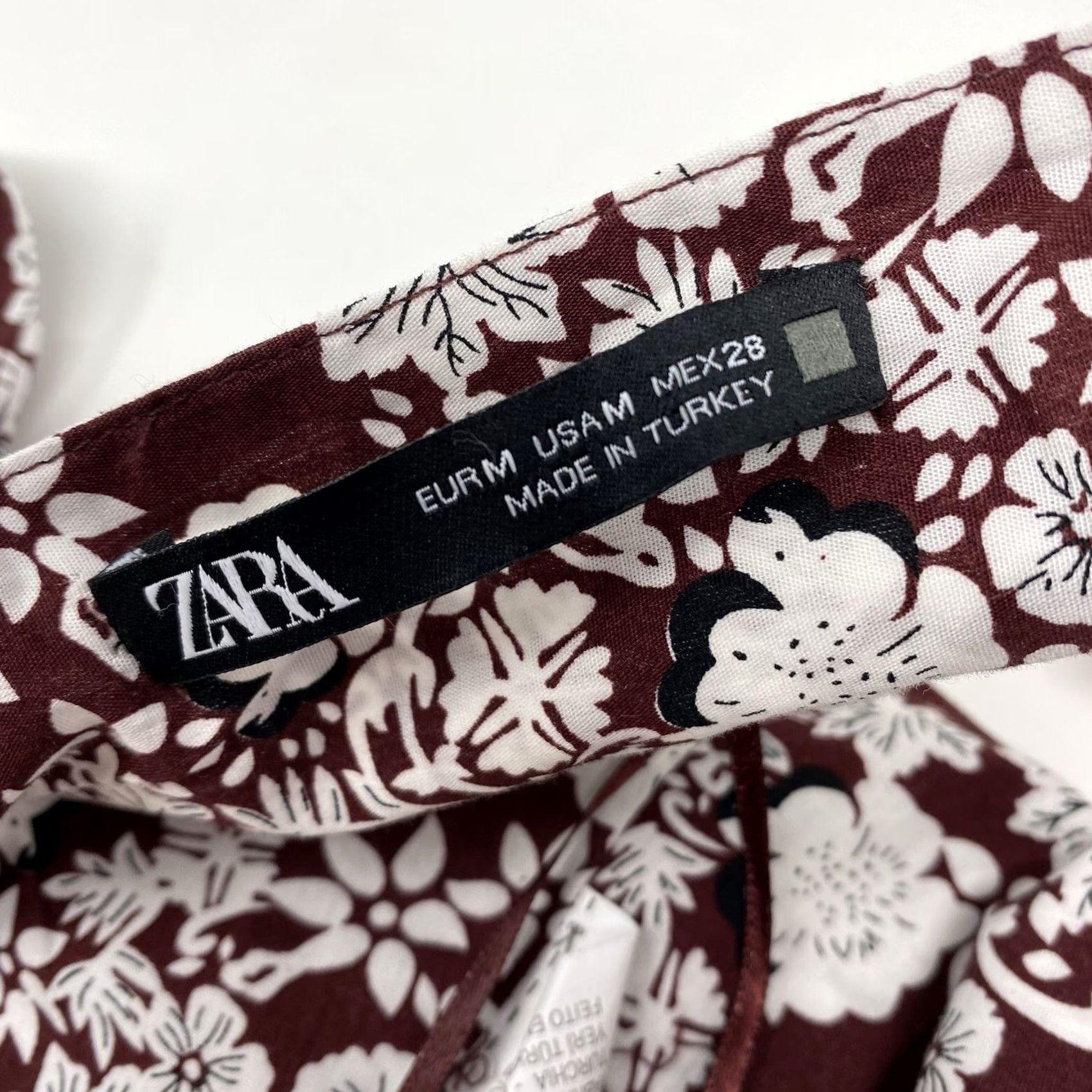 Zara ZARA Blouse Women's M Red Multicolor Floral Twist Front 100% Cotton Elastic V-Neck Sleeveless Cropped Twill Capable of Formal, Party/Cocktail, Casual Size ONE SIZE - 6 Thumbnail