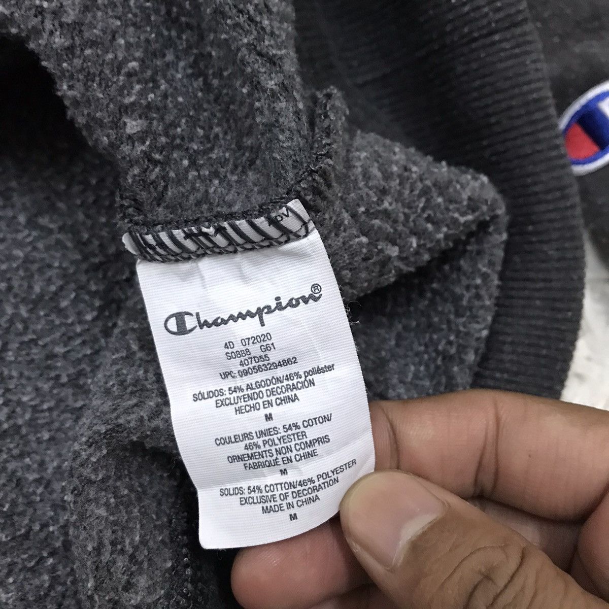 Champion CHAMPION AUTHENTIC ATHLETICWEAR SMALL LOGO SWEATSHIRT Size US M / EU 48-50 / 2 - 11 Thumbnail