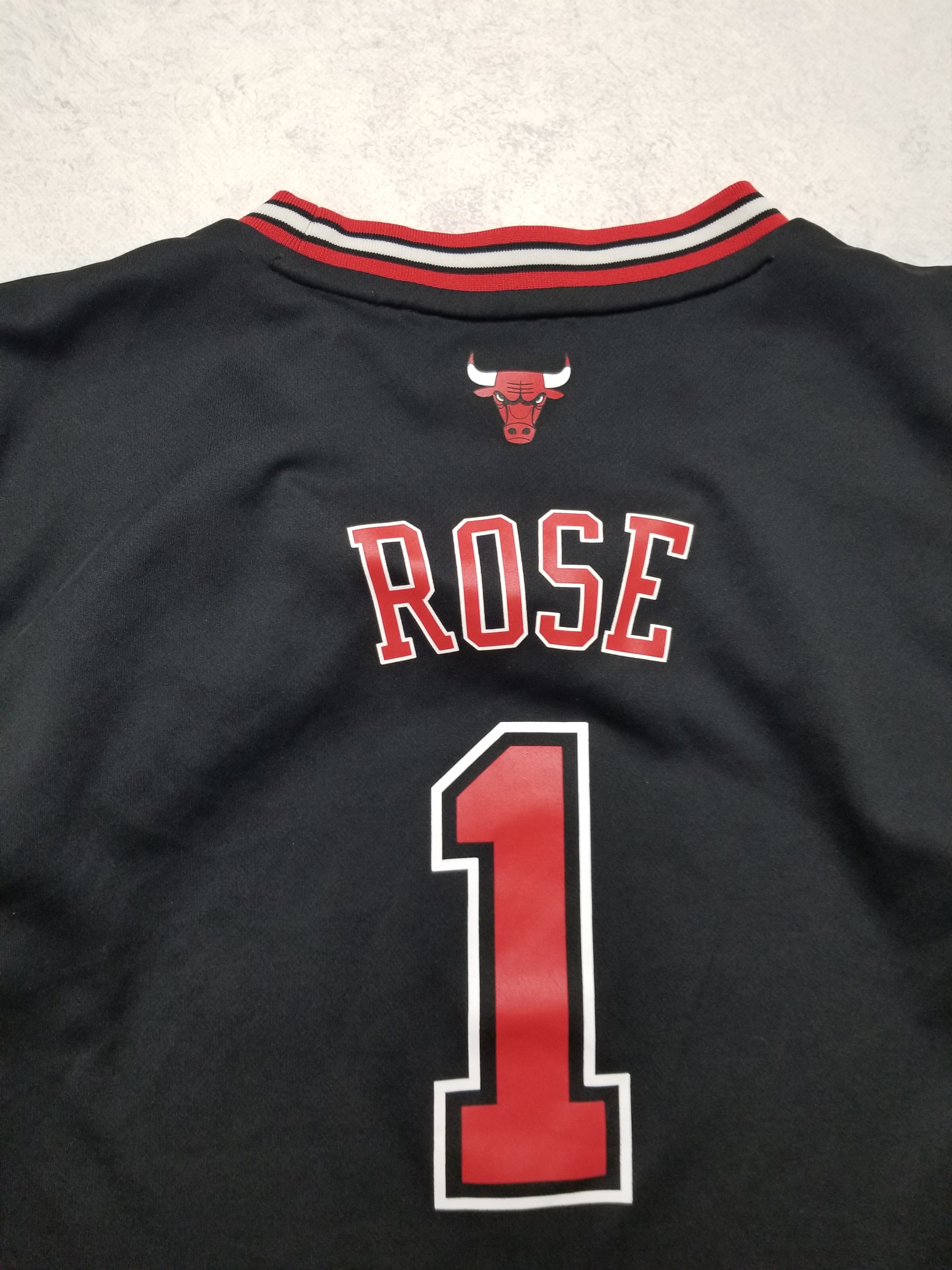 Adidas Derrick Rose #1 Chicago Bulls NBA Basketball Jersey Size US XL / EU 56 / 4 - 8 Thumbnail
