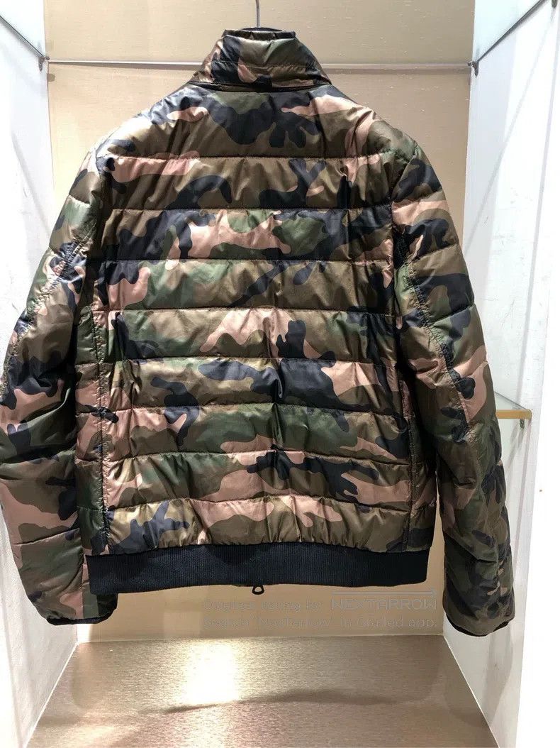 Valentino Valentino Men's camouflage down jacket Size US M / EU 48-50 / 2 - 2 Thumbnail