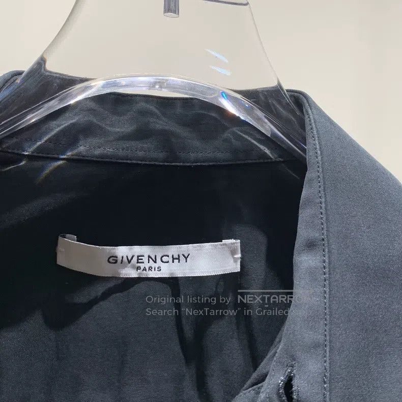 Givenchy Givenchy Graffiti Shirt Size XS / US 0-2 / IT 36-38 - 3 Thumbnail