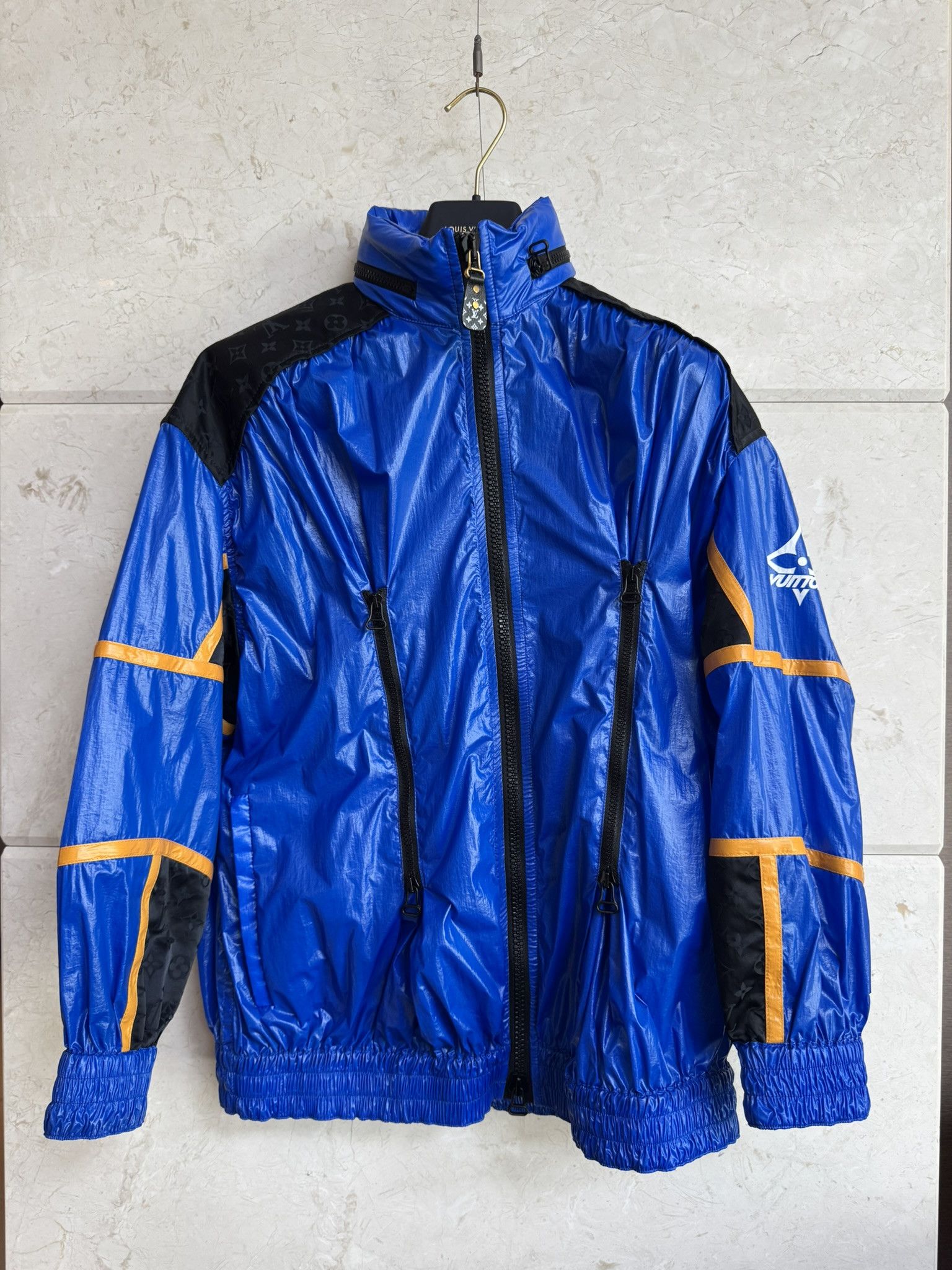 Louis Vuitton Louis Vuitton 1AC0NP Graphic Ski Jacket 34 size Size XS / US 0-2 / IT 36-38 - 1 Thumbnail