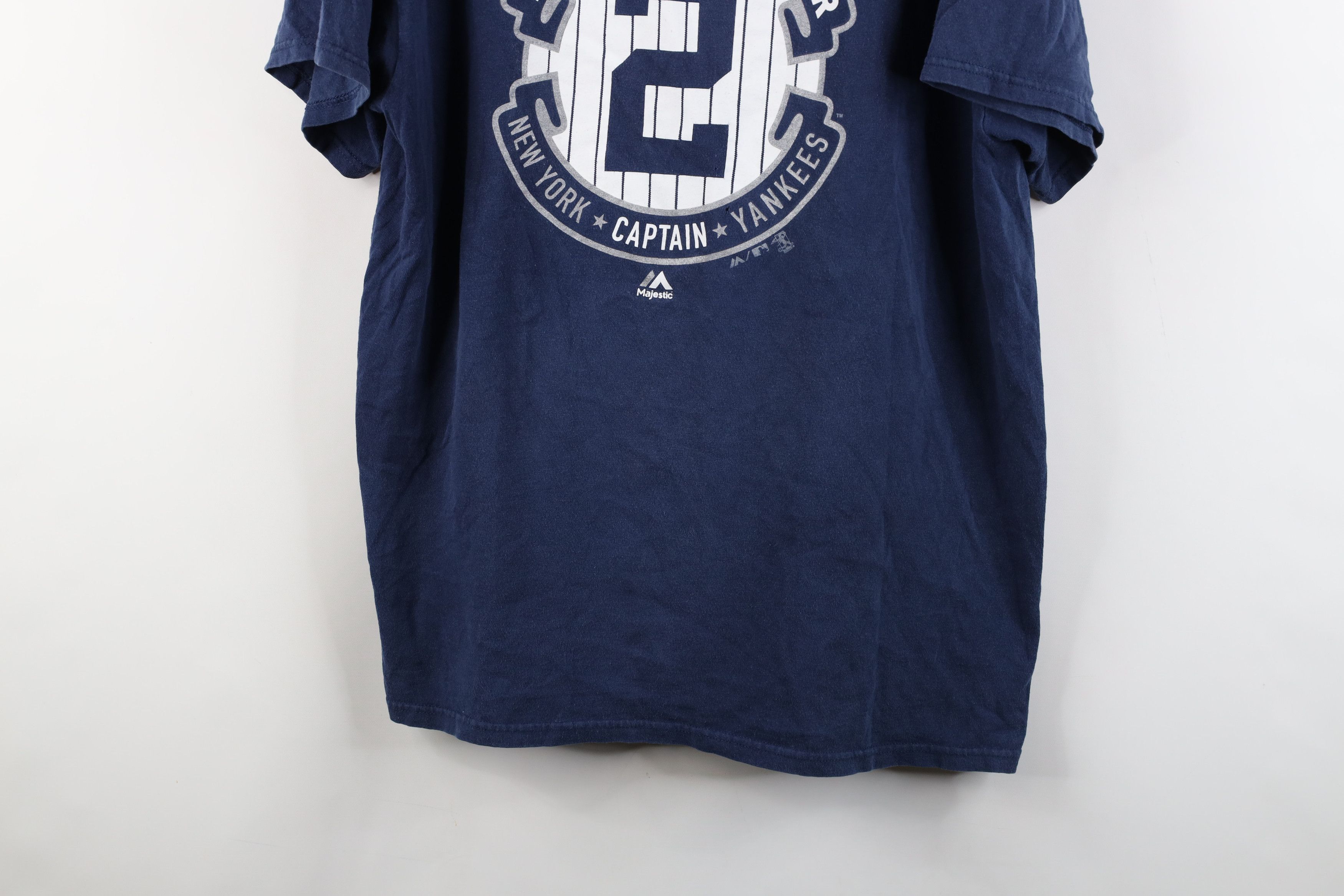 Majestic × Vintage Vintage Majestic Jeter New York Yankees Baseball T-Shirt Size US XL / EU 56 / 4 - 3 Thumbnail