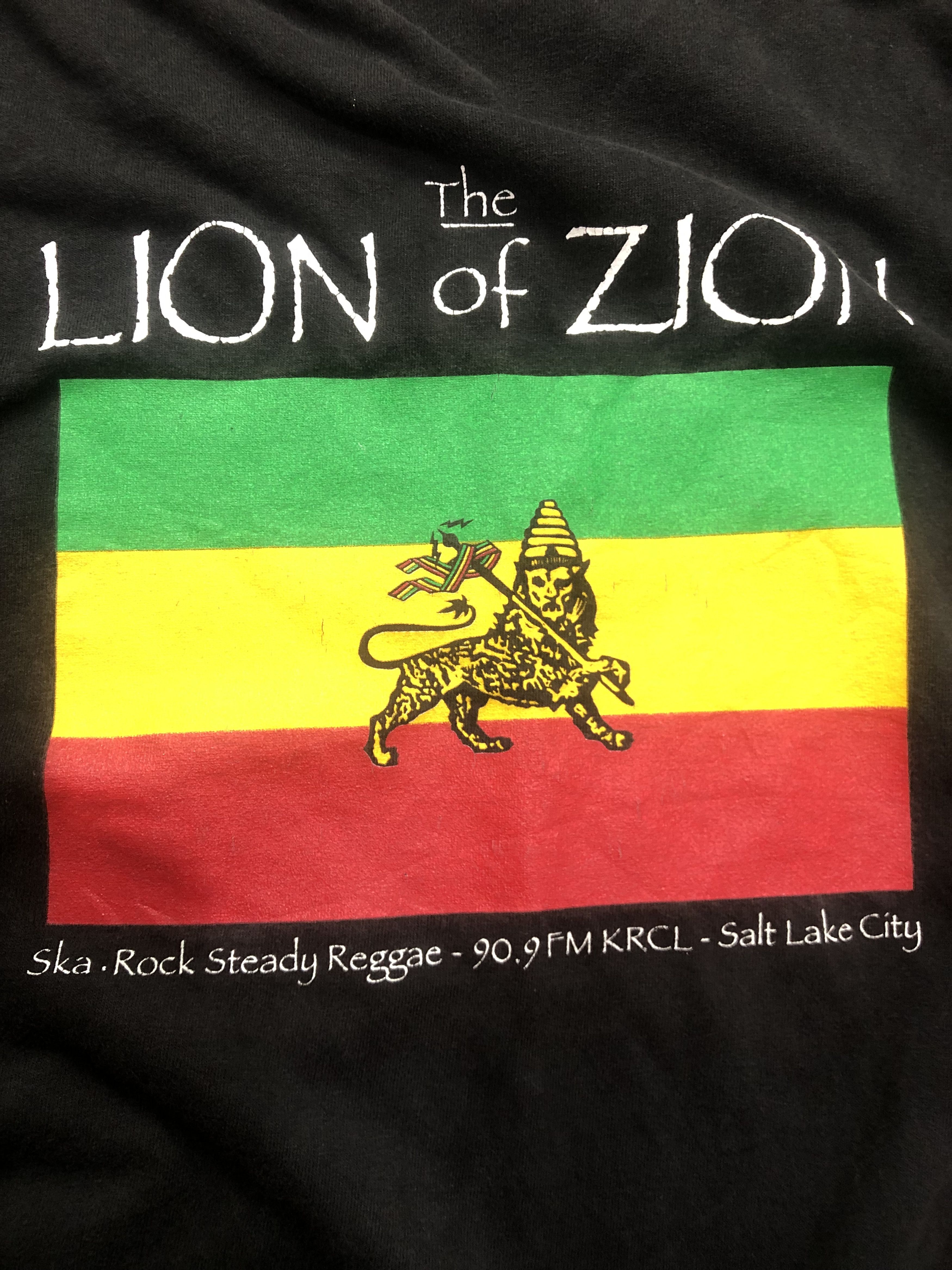 Band Tees Vintage 00s Sun Faded The Lion Of Zion Tshirt Tee Size US XL / EU 56 / 4 - 5 Thumbnail