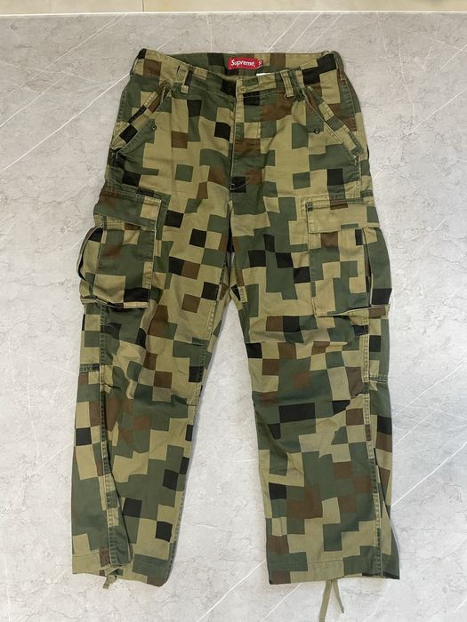 Supreme Supreme digi Camo cargo pant 30 | Grailed