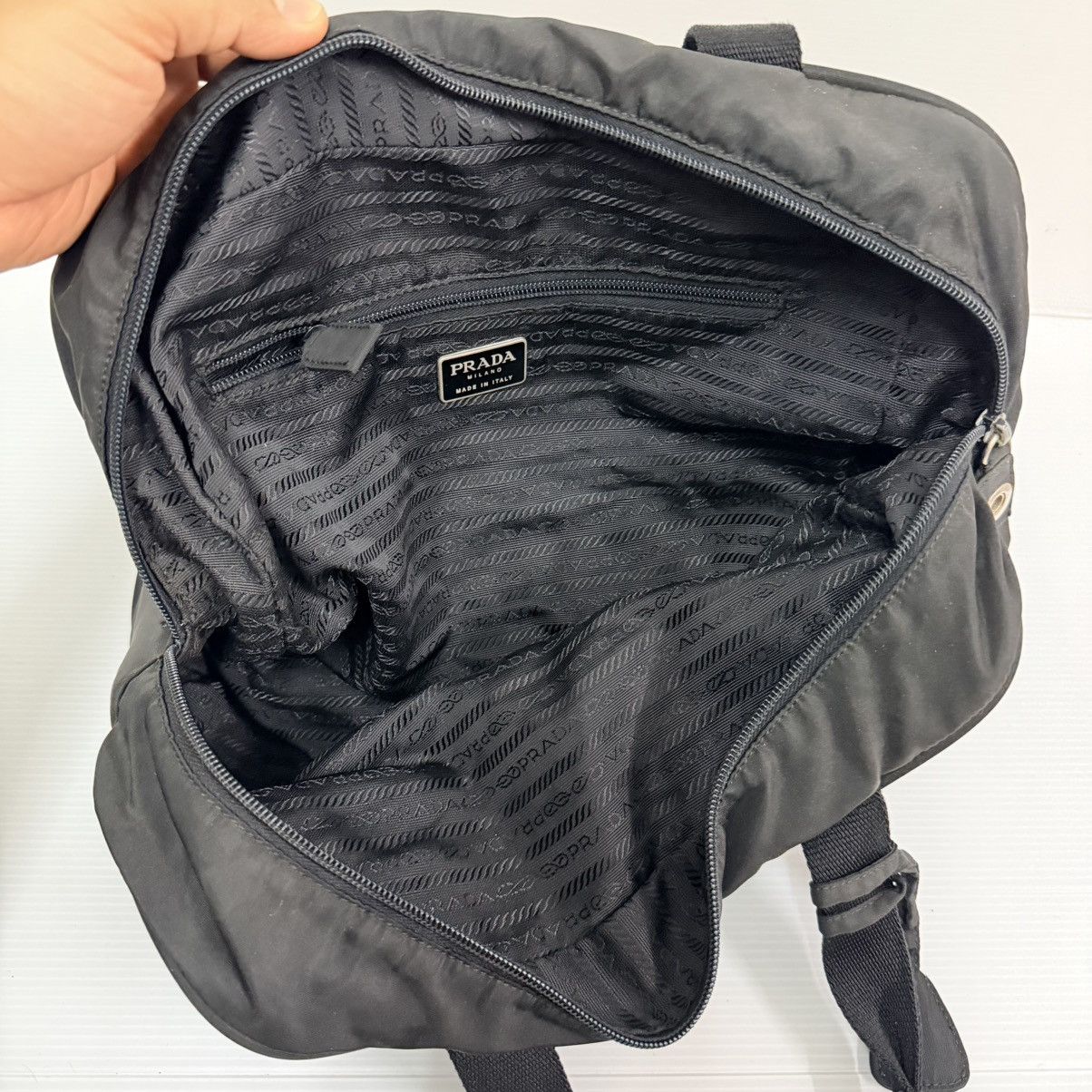 Prada Prada Black Nylon Vintage Shoulder Bag Size ONE SIZE - 7 Thumbnail