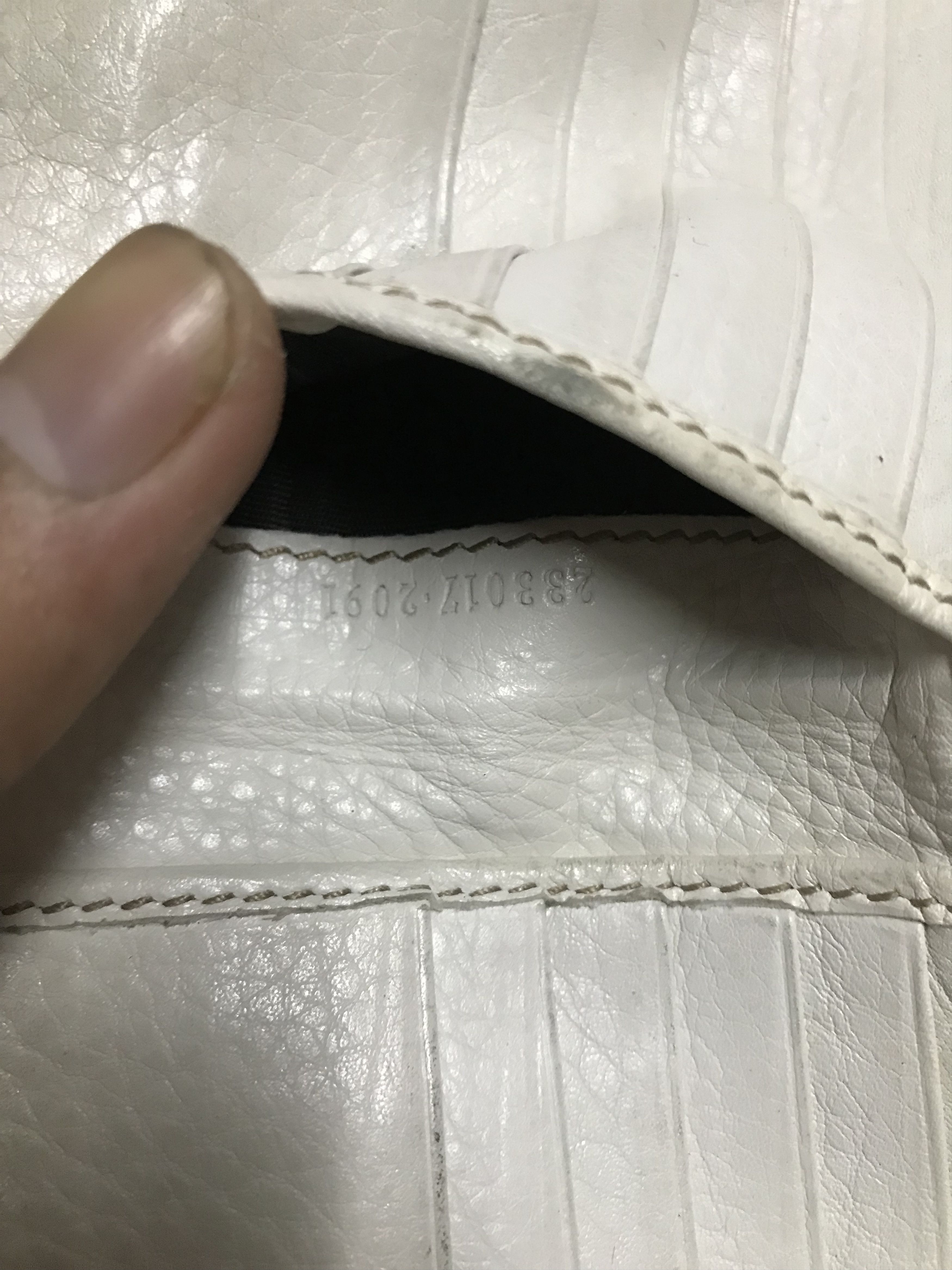 Gucci Authentic Gucci Wallet Vintage Size ONE SIZE - 5 Thumbnail