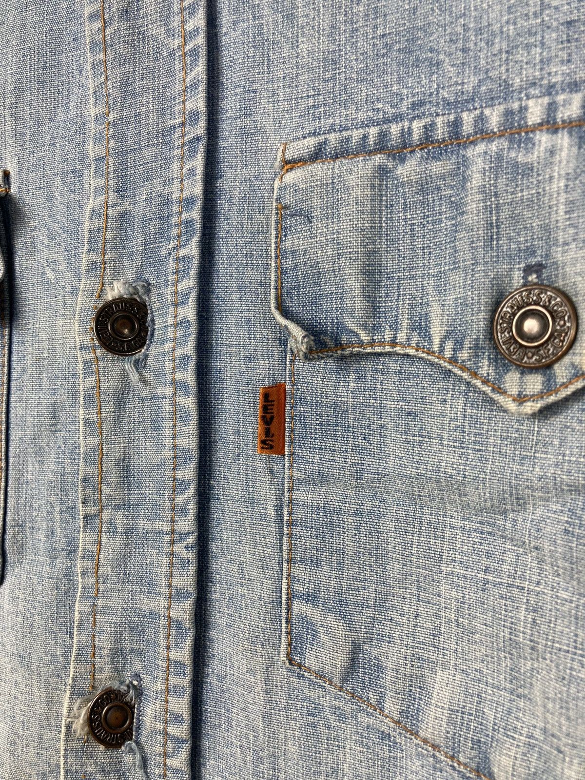 Levi's × Vintage 70s True Vintage Levis Big E Orange Tag Chambray Distressed Size US L / EU 52-54 / 3 - 7 Thumbnail