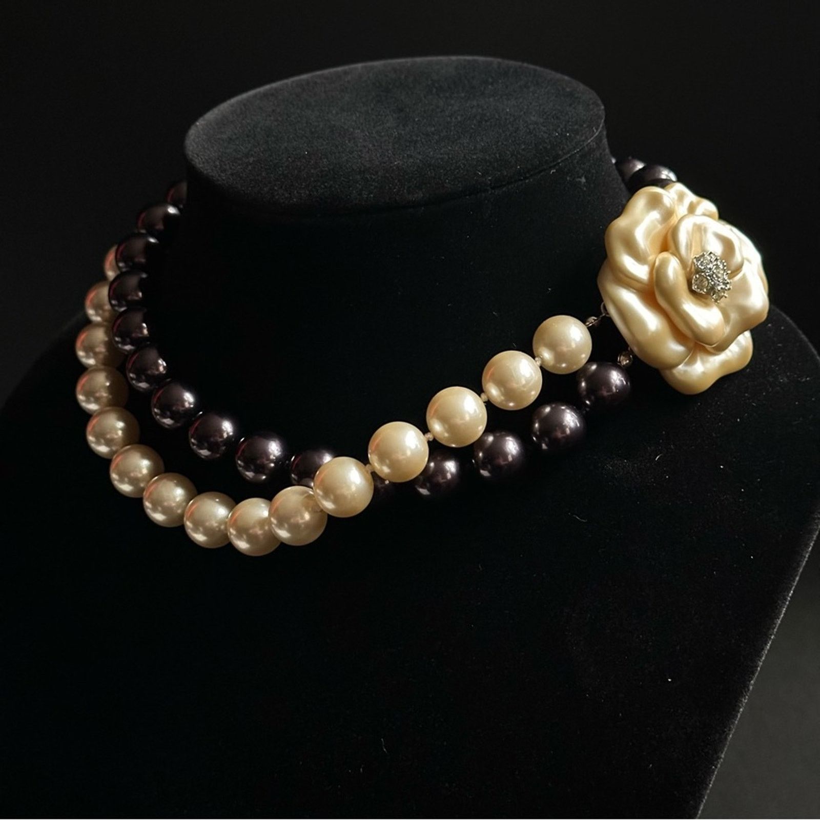 Other Vintage Heavy 2 Strand Choker With MOP Fleurette Size ONE SIZE - 2 Thumbnail
