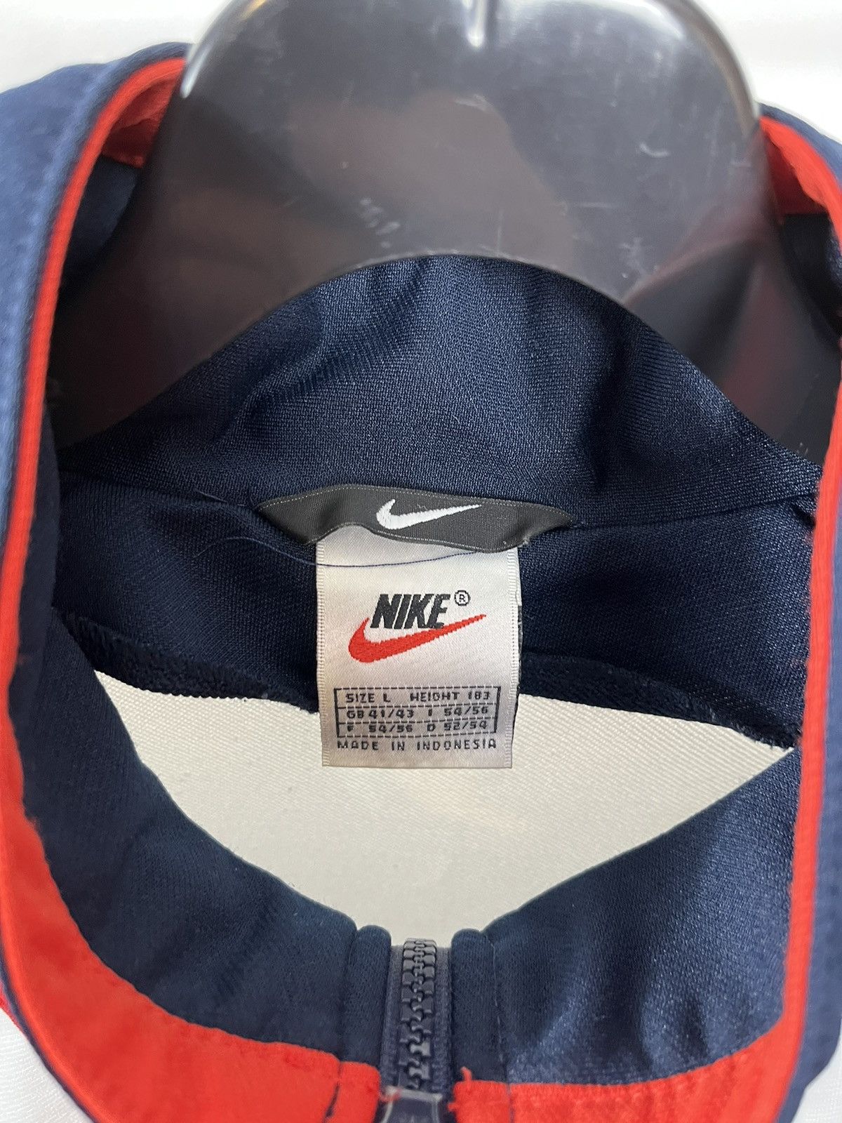 Nike × Vintage NIKE SWOOSH LOGO RETRO Y2K 90’S TRACK JACKET Size US L / EU 52-54 / 3 - 7 Thumbnail