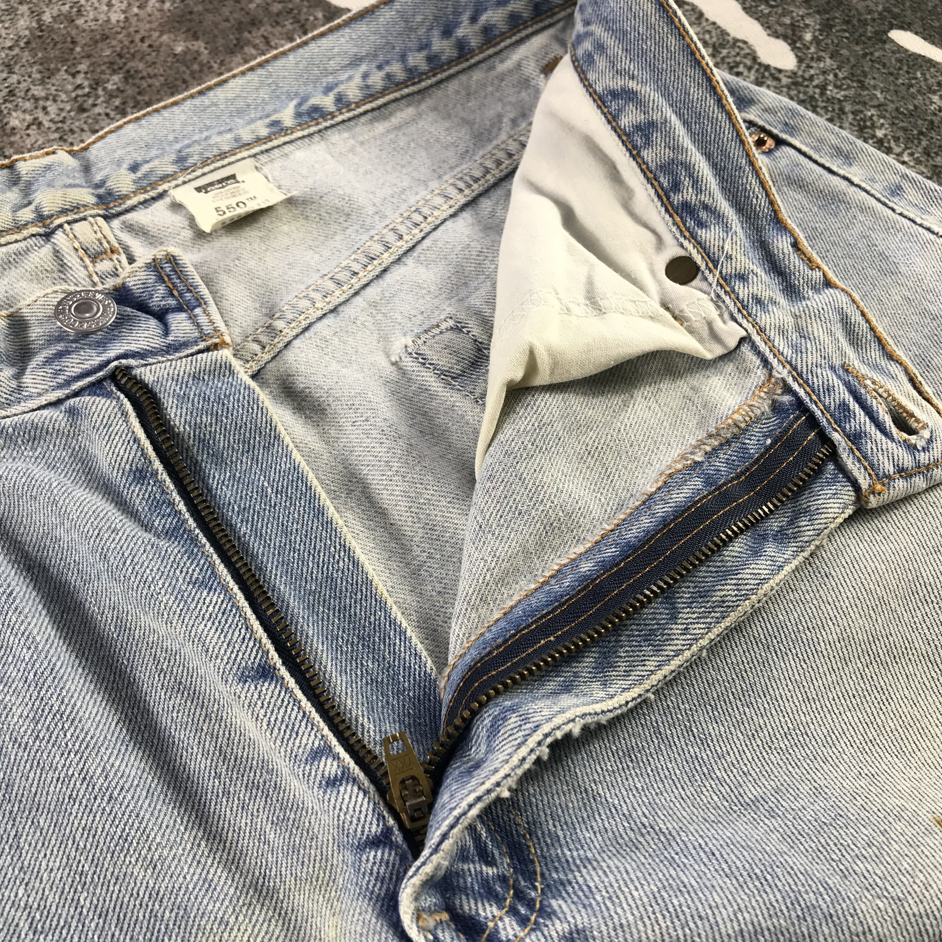 Levi's Vintage Levis 550 Jeans Relaxed Fit Denim KJ3358 Size US 34 / EU 50 - 9 Thumbnail