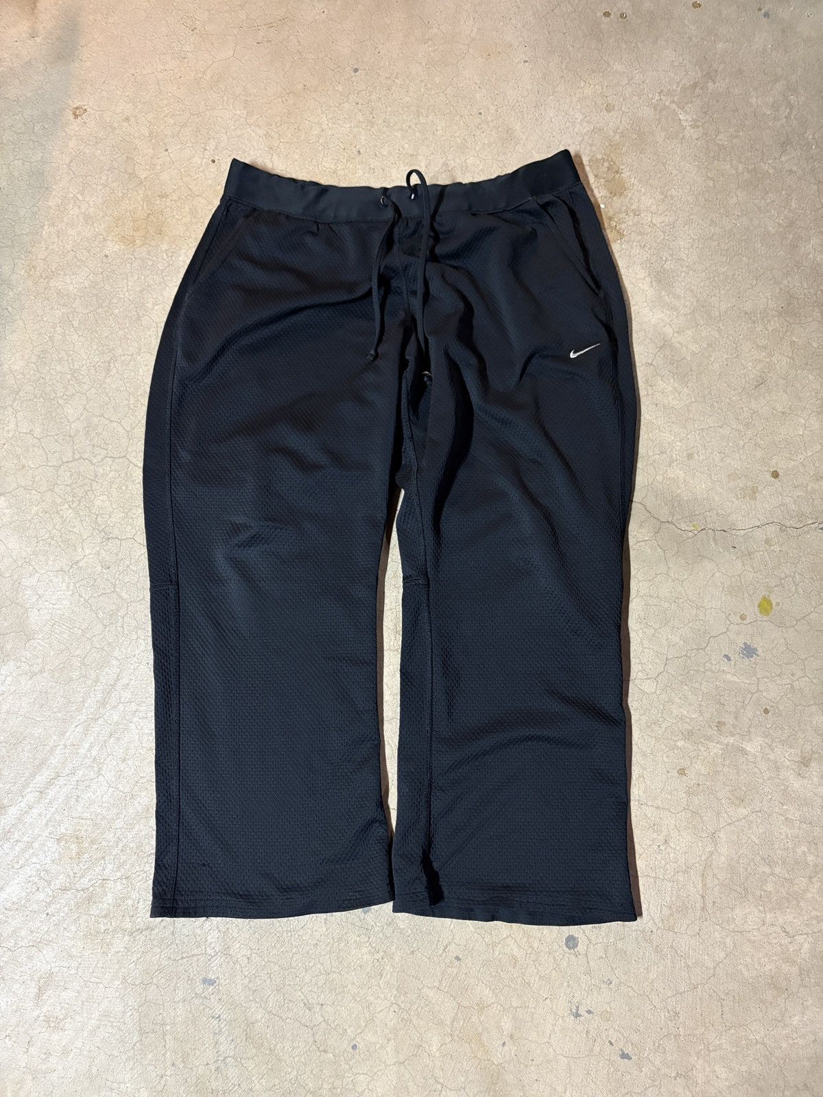 Nike Womens Vintage 00's Nike Y2K Sphere Baggy Sweatpants Black Size US 32 / EU 48 - 1 Thumbnail