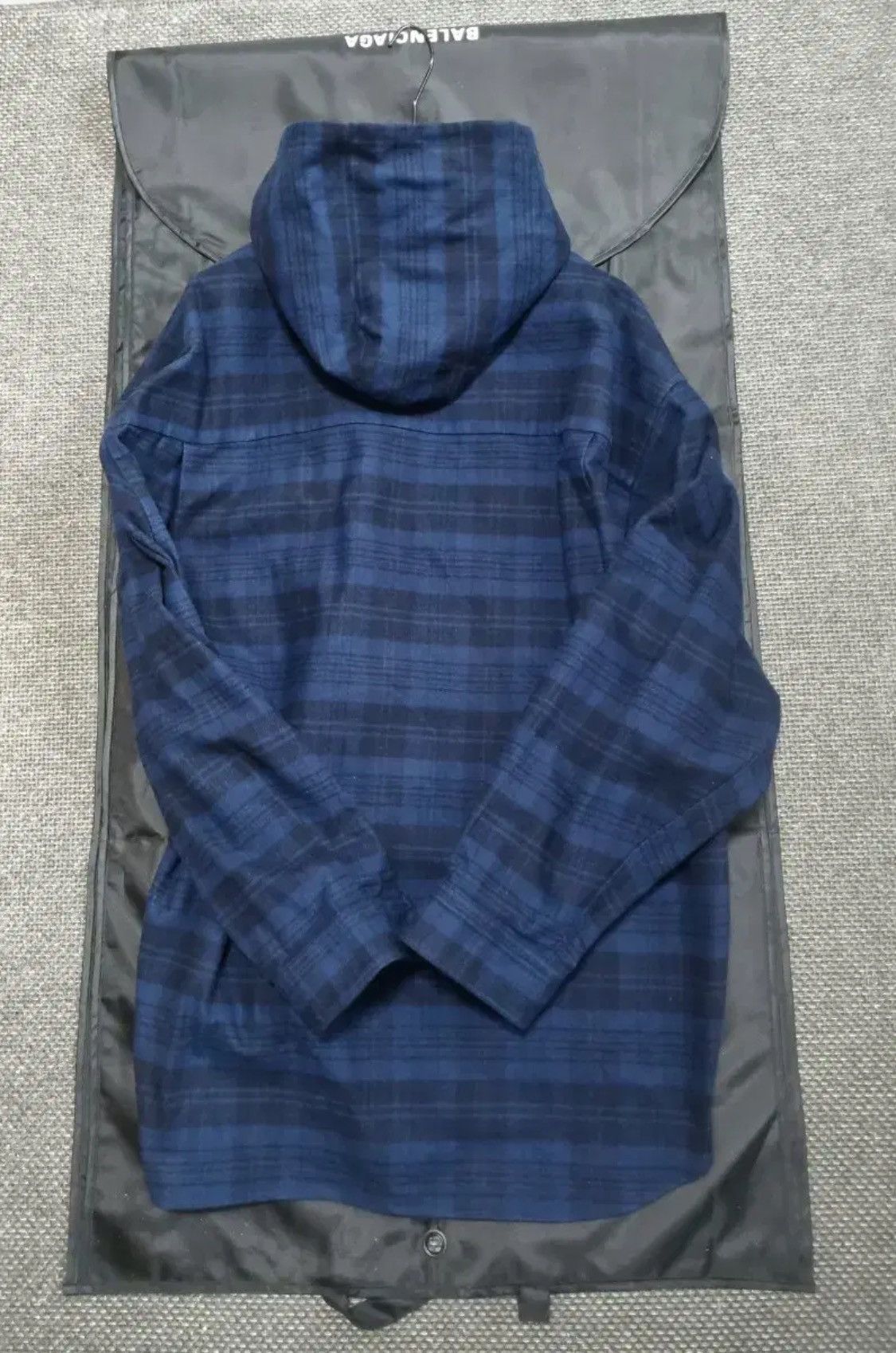 Balenciaga Balenciaga Flannel Hoodie Button Shirts Size US L / EU 52-54 / 3 - 4 Thumbnail