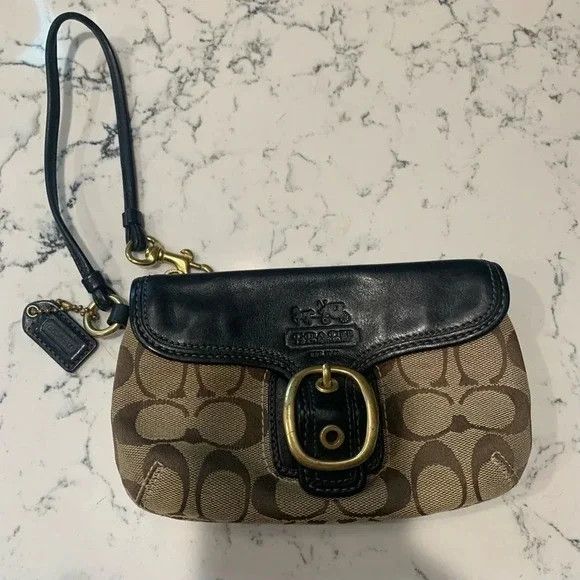 Coach Coach Wristlet Size ONE SIZE - 1 Preview