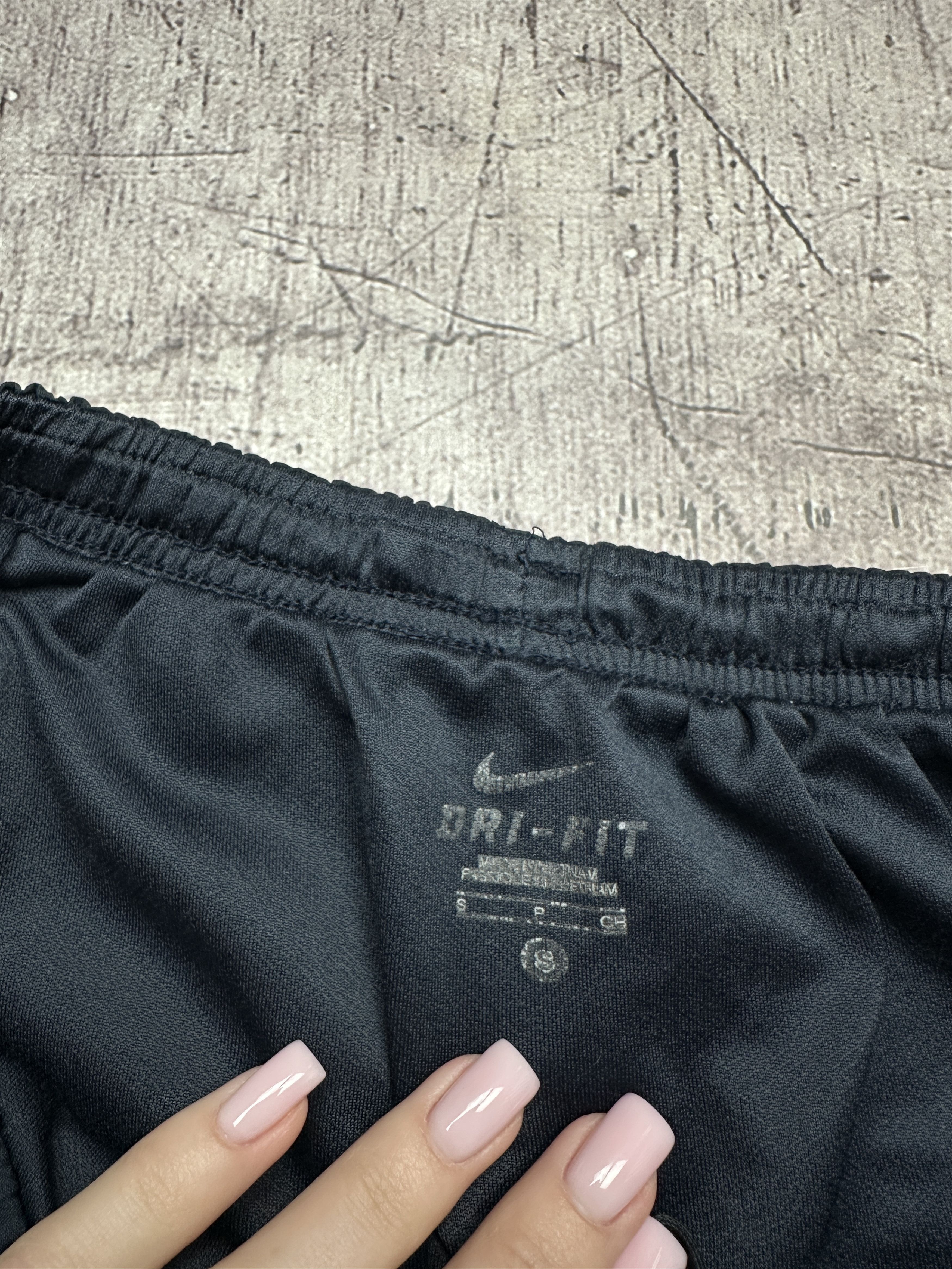 Nike Nike Dri Fit Vintage Mens Shorts Size US 30 / EU 46 - 5 Thumbnail