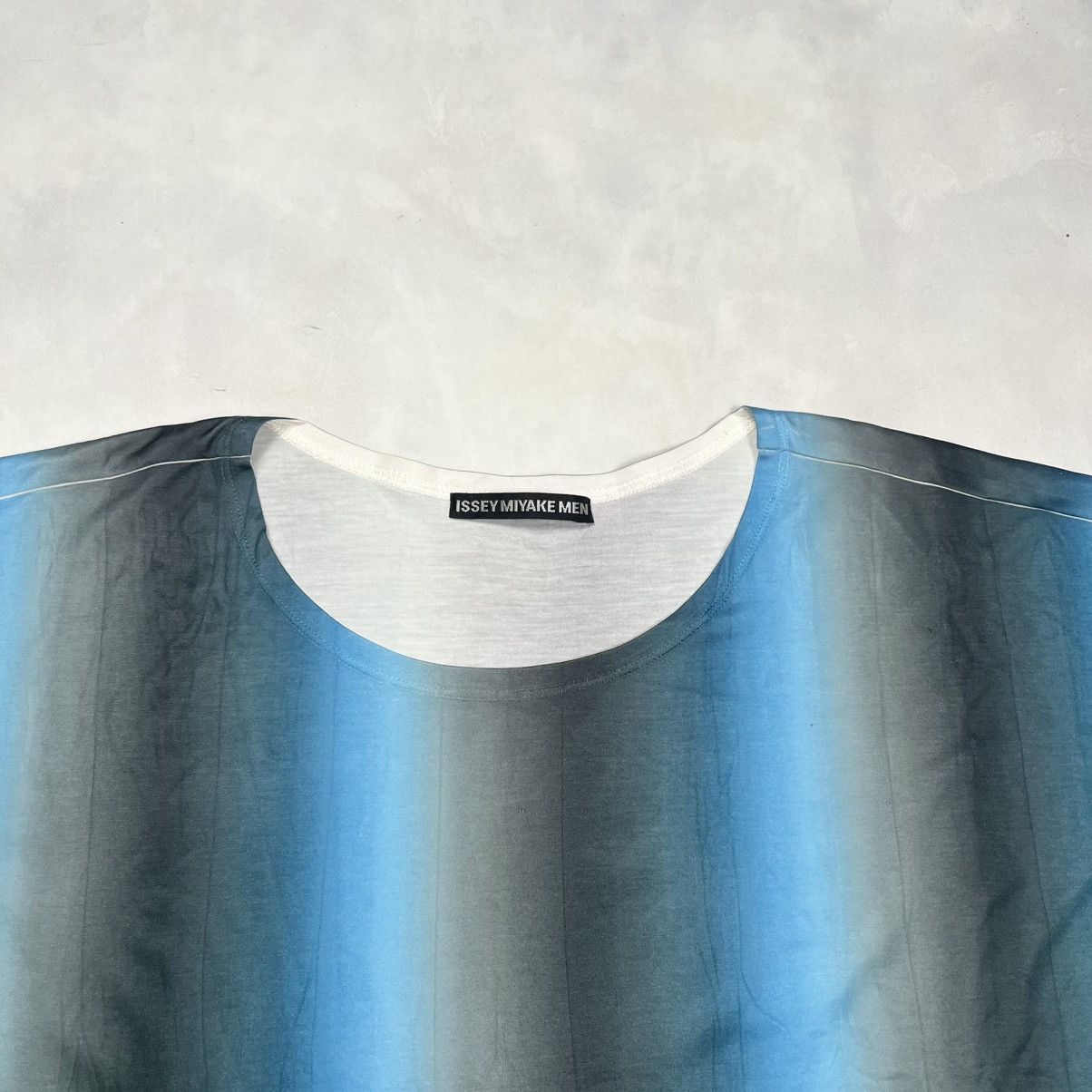 Issey Miyake Issey Miyake Men Galaxy T-Shirt Size US XL / EU 56 / 4 - 2 Thumbnail
