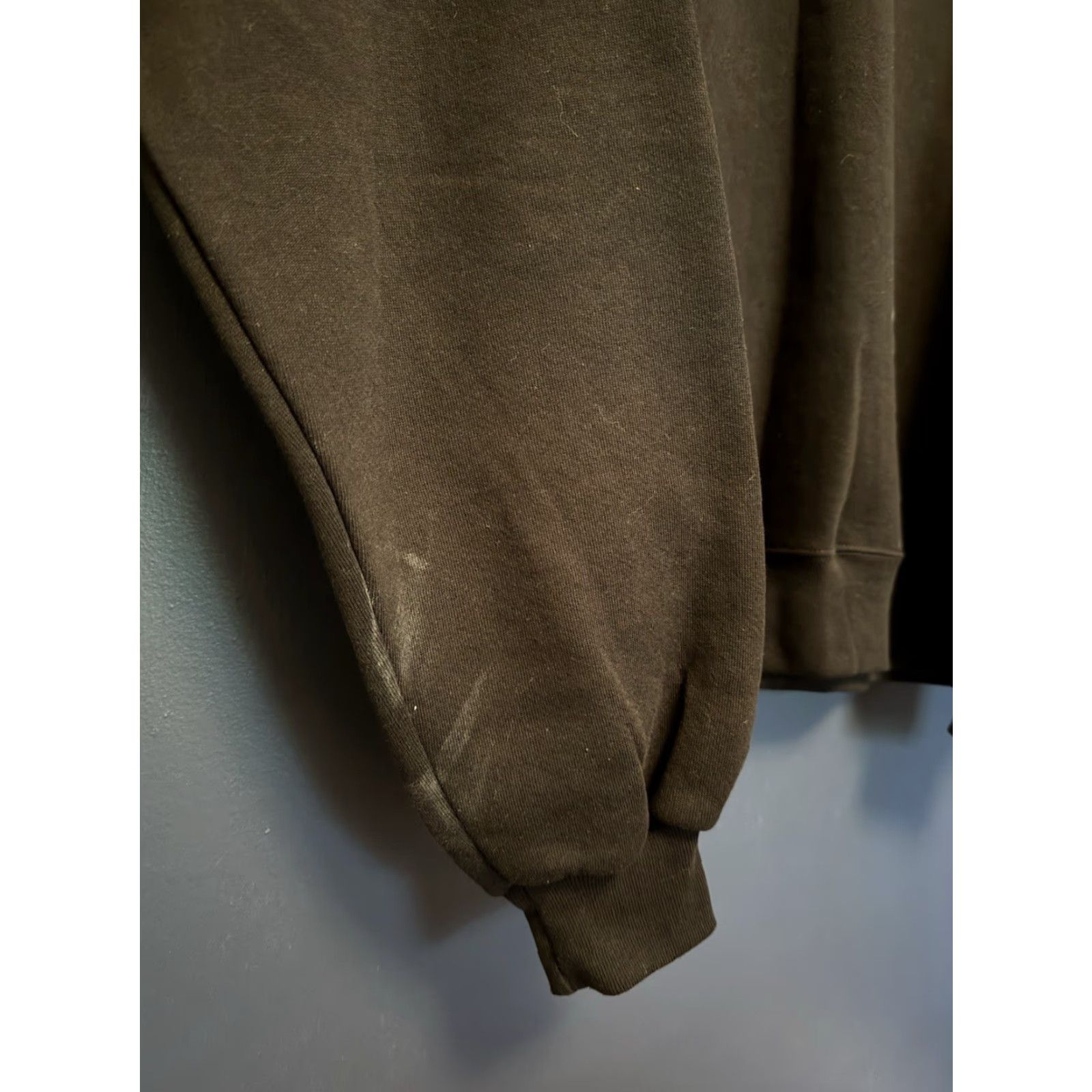 Russell Athletic VINTAGE Russell Athletic Sweatshirt Black 90s Pullover Mens Large L Size Early 90s Boys? (adjusted) Size US L / EU 52-54 / 3 - 4 Thumbnail