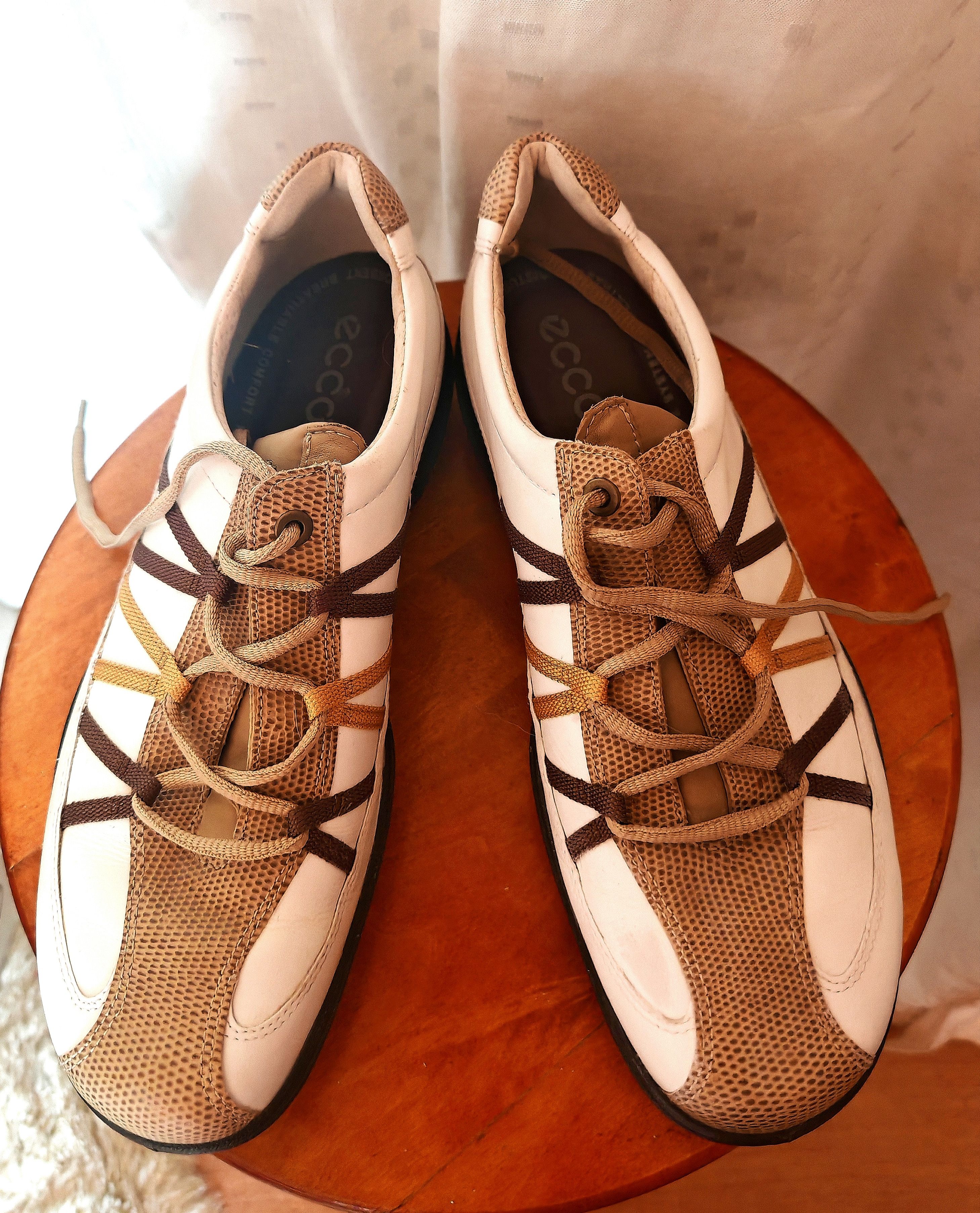 Ecco ECCO Women's casual Pitch Hyromax Golf Shoes size EUR 40 Size US 9.5 / IT 39.5 - 1 Thumbnail
