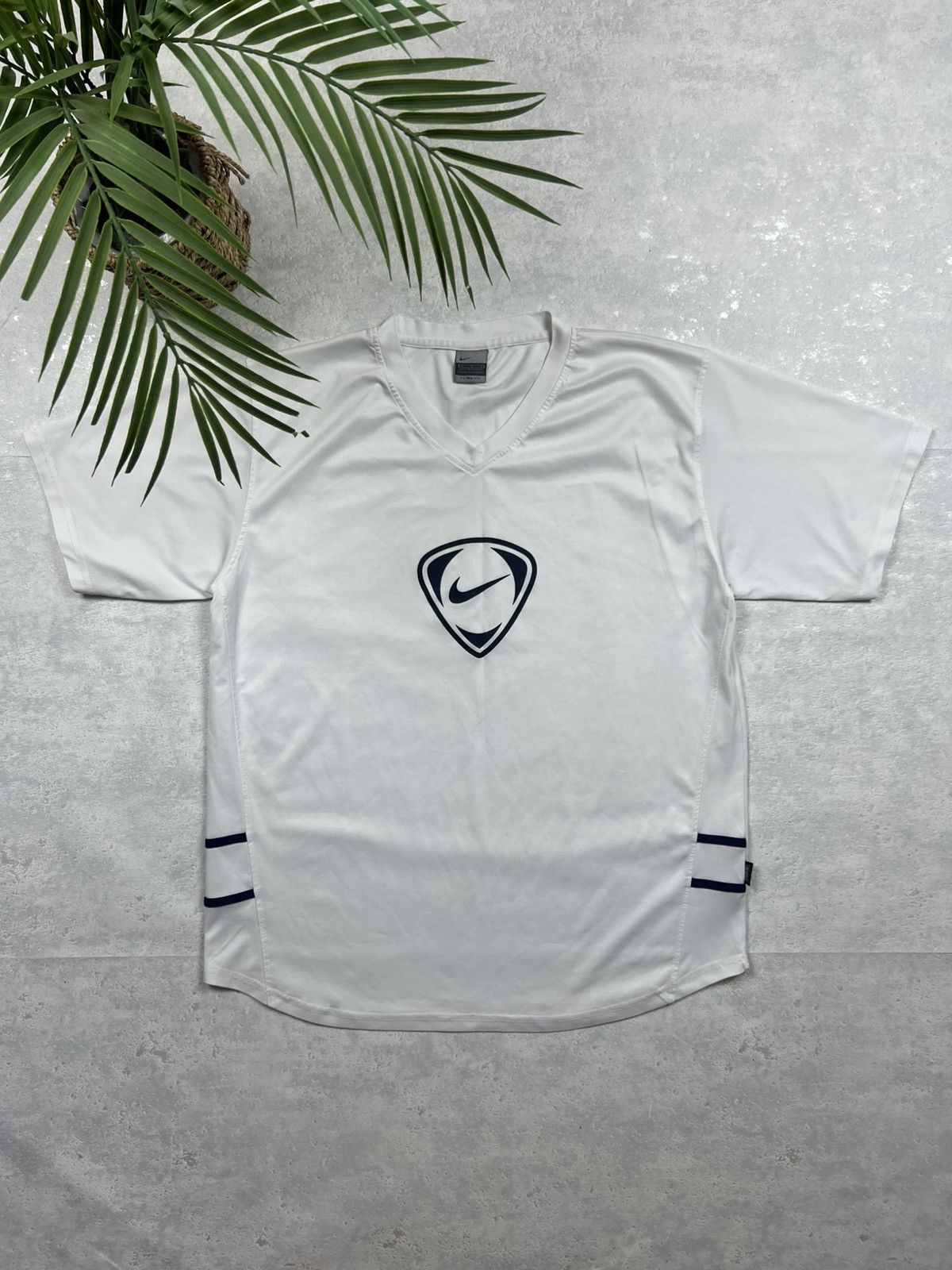 Nike 90s Nike Big Retro Logo Vintage Y2K Oversized Tee T-Shirt Size US XL / EU 56 / 4 - 1 Thumbnail