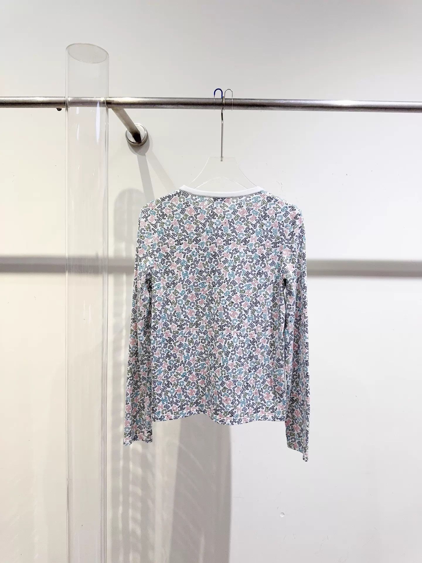 Chanel Chanel 21P Women's Sequin Top 34 Like New Size XS / US 0-2 / IT 36-38 - 3 Thumbnail