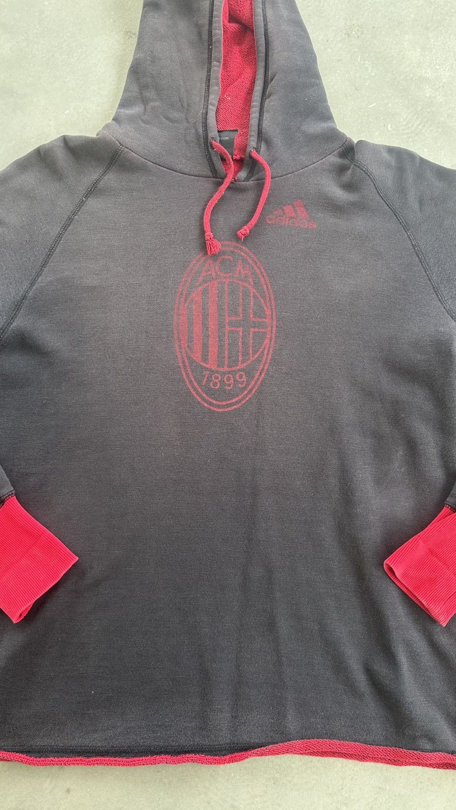 Adidas × Vintage VINTAGE AC MILAN BIG LOGO DISTRESSED HOODIE Size US XL / EU 56 / 4 - 2 Thumbnail