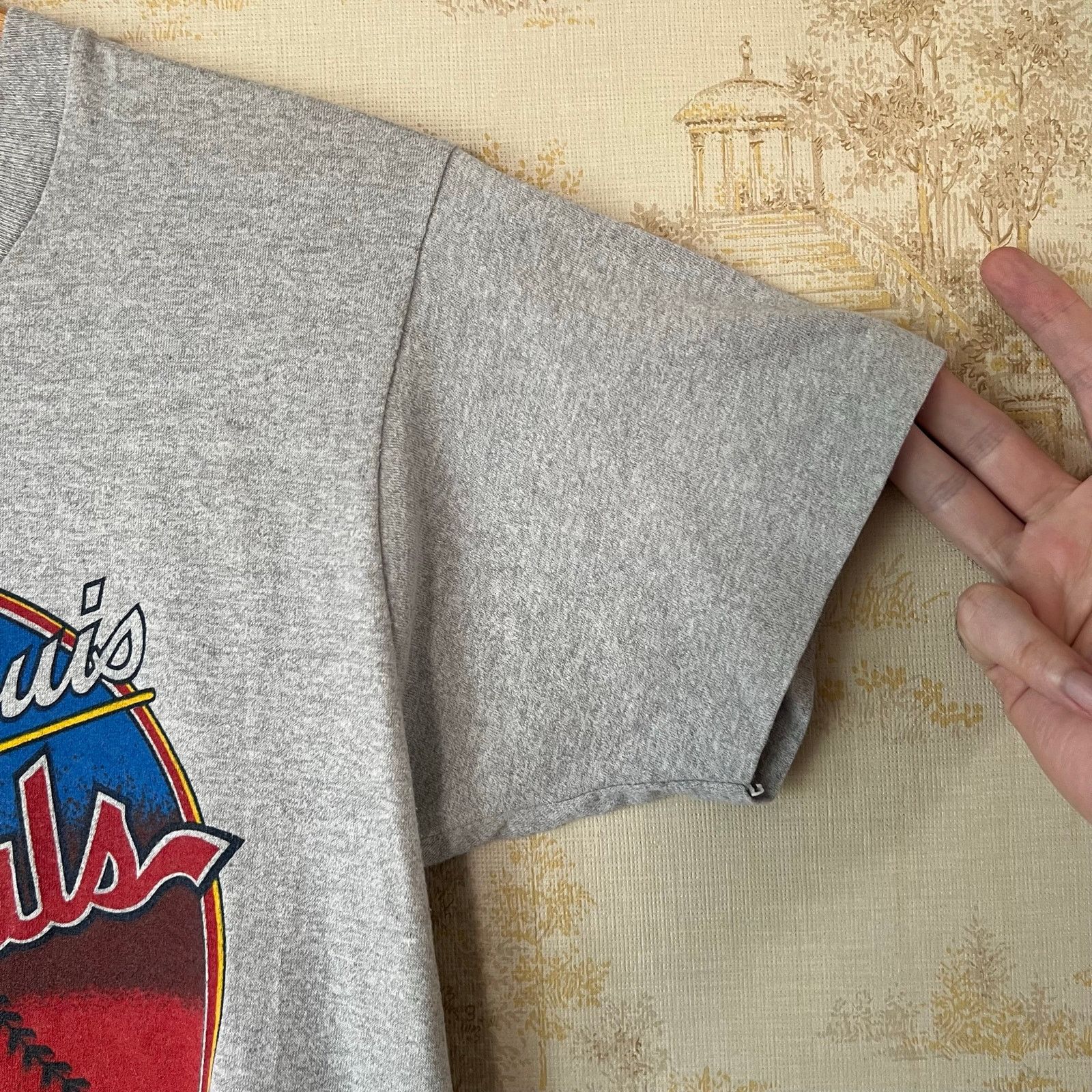 Vintage 80s St. Louis Cardinals T-Shirt | Pizazz Arch | Size S Size US S / EU 44-46 / 1 - 7 Thumbnail