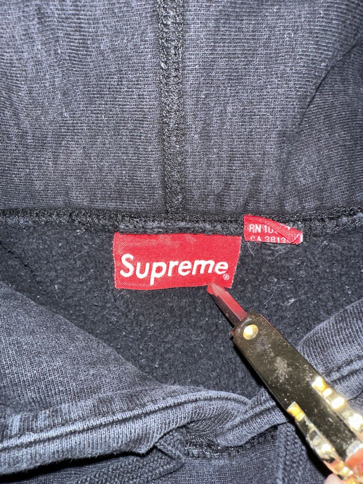 Supreme Supreme Gonz Logo Hooded Sweatshirt Size US M / EU 48-50 / 2 - 2 Thumbnail