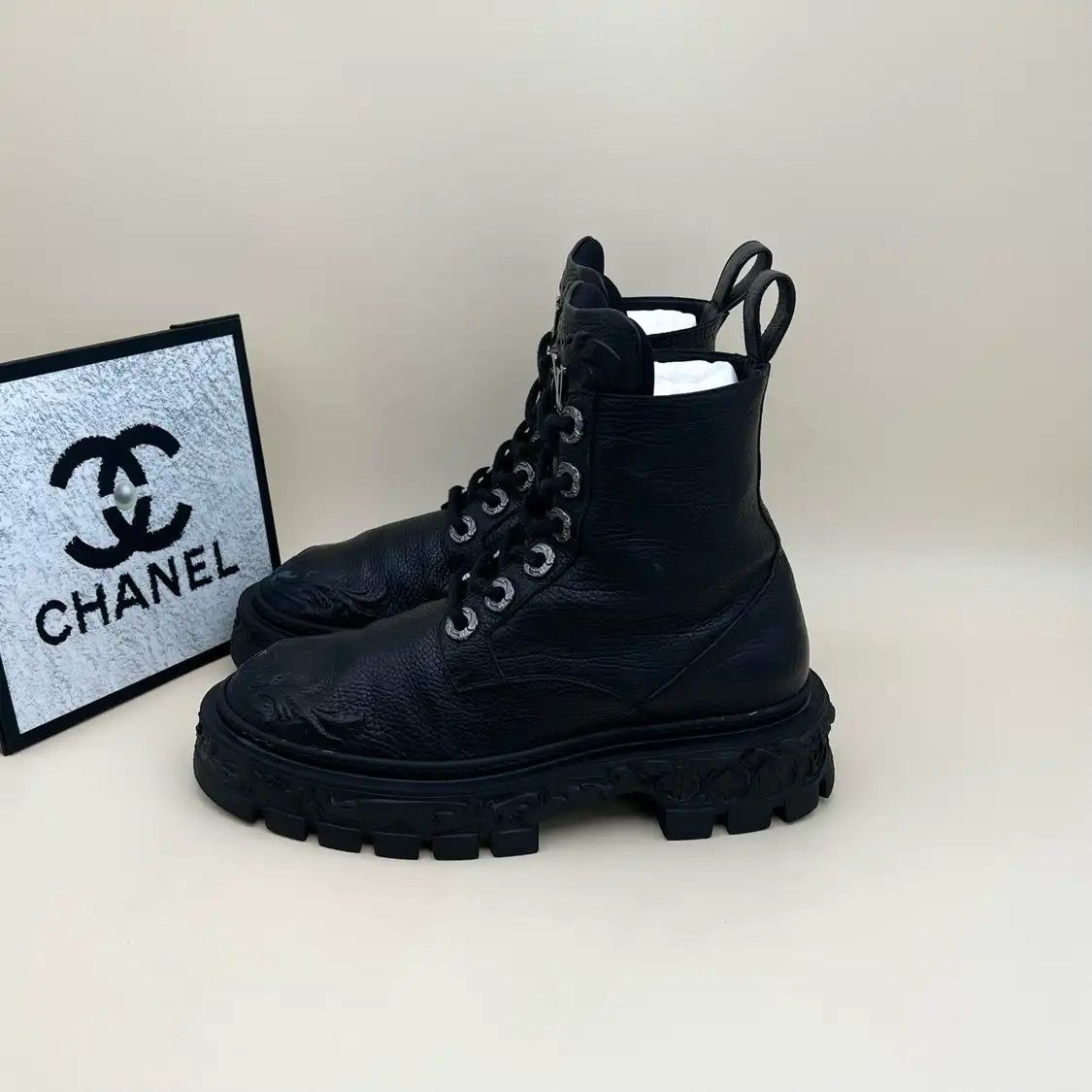 Louis Vuitton LOUIS VUITTON black leather Men's ankle boots 43 Size US 10 / EU 43 - 1 Thumbnail
