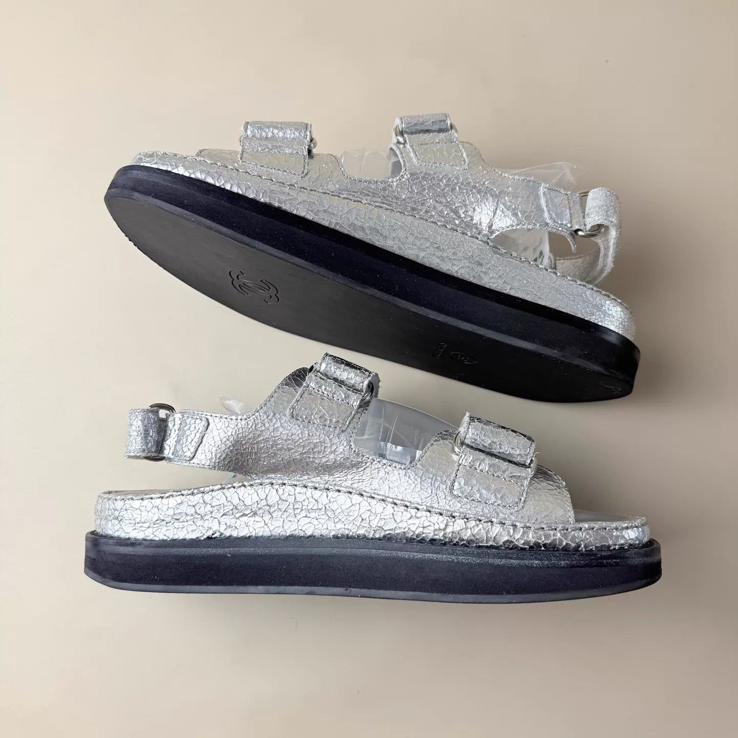 Chanel Chanel Silver CC Cracked Leather Sandals 37 EU 99 New Size US 6.5 / IT 36.5 - 6 Thumbnail